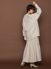 メッセージ刺繍Vネックニットプルオーバー≪手洗い可能≫