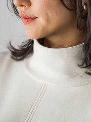 【WEB限定】裏毛布スタンドネックプルオーバー≪毛玉防止・ストレッチ≫