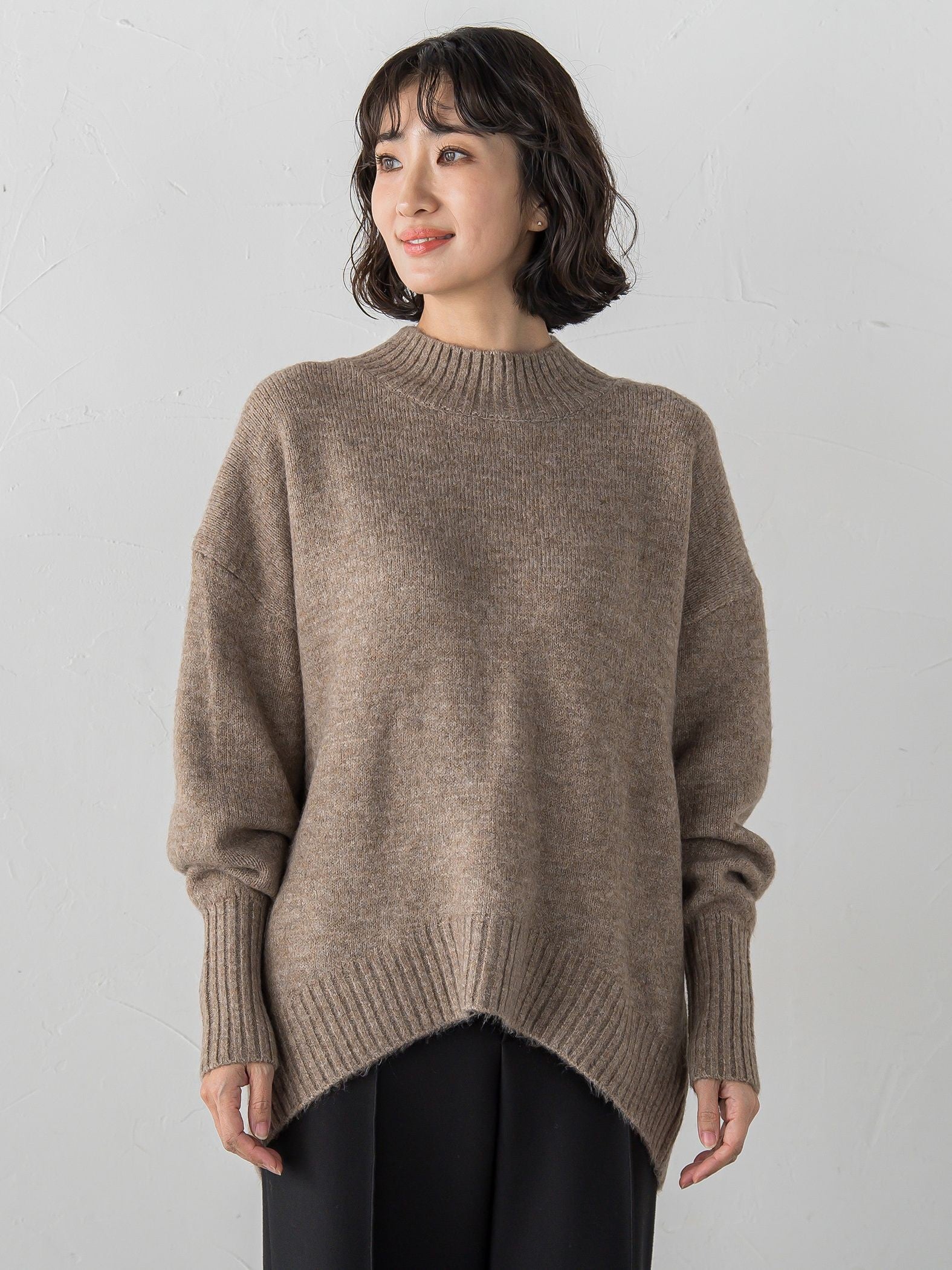 【WEB限定】”毎日頼れる”ゆったりモックネックニット