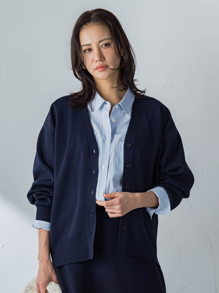 Vネックカーディガン