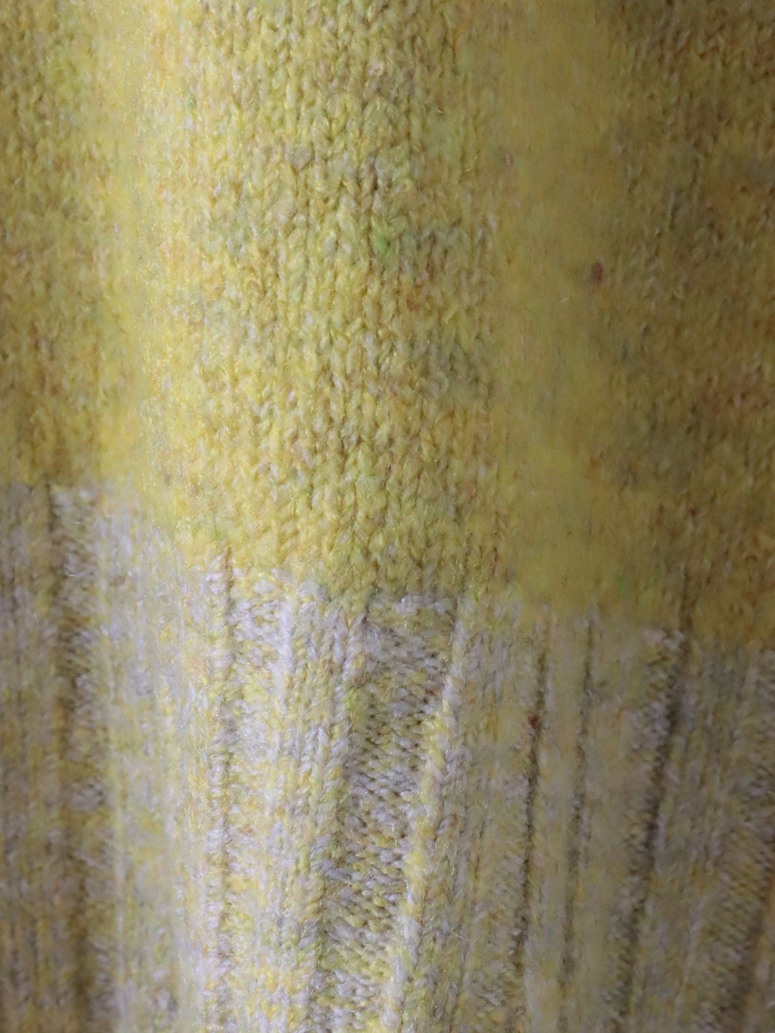 【WEB限定】”ふんわり配色の”もっちりハイネックニット