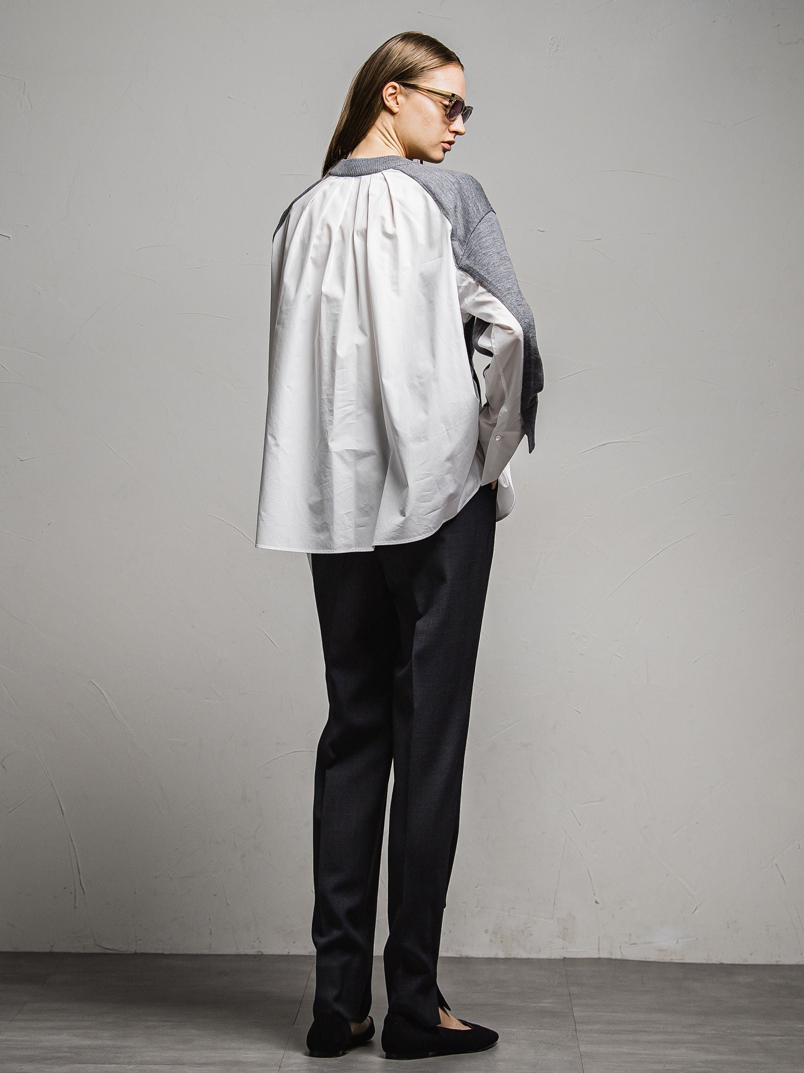 ミュールクルギャバテーパードパンツ