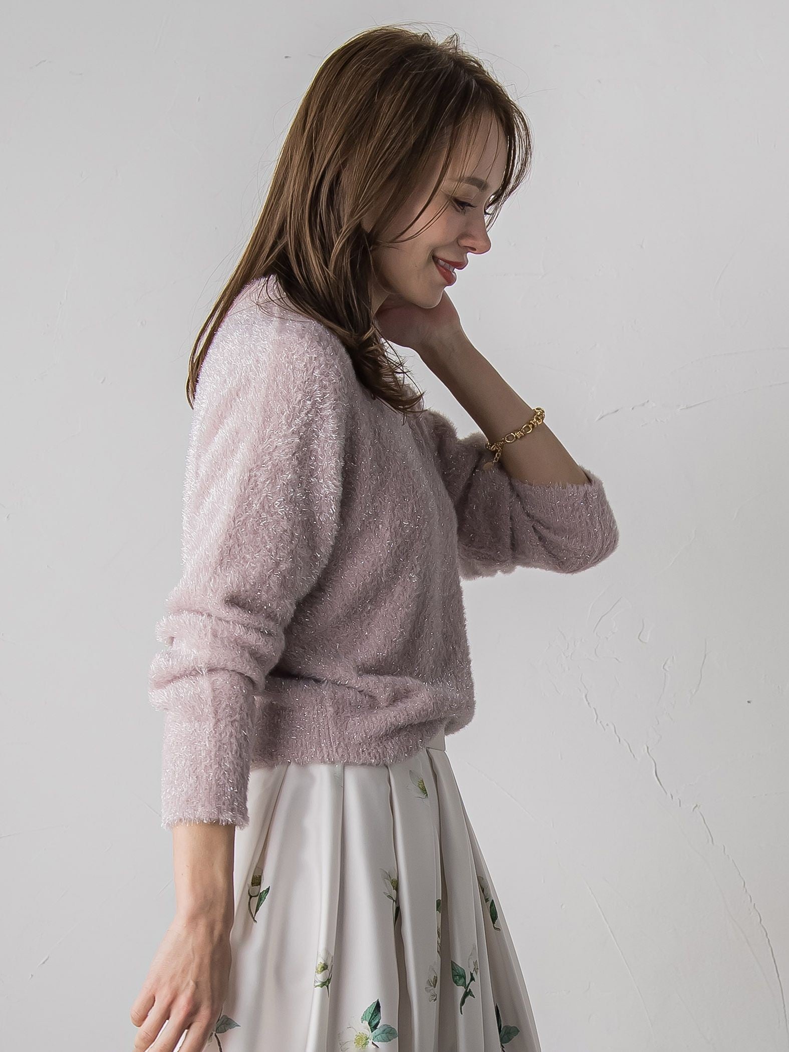 ラメシャギーニット