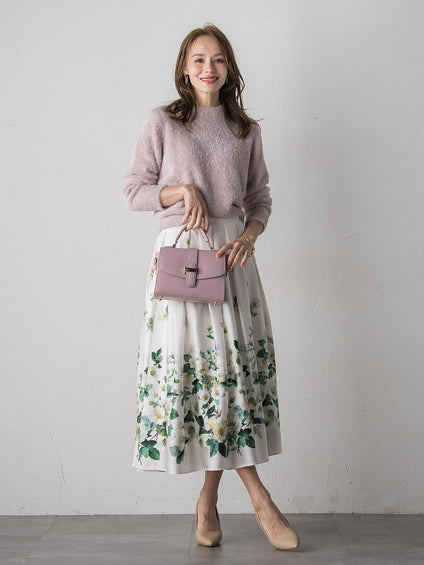 ラメシャギーニット