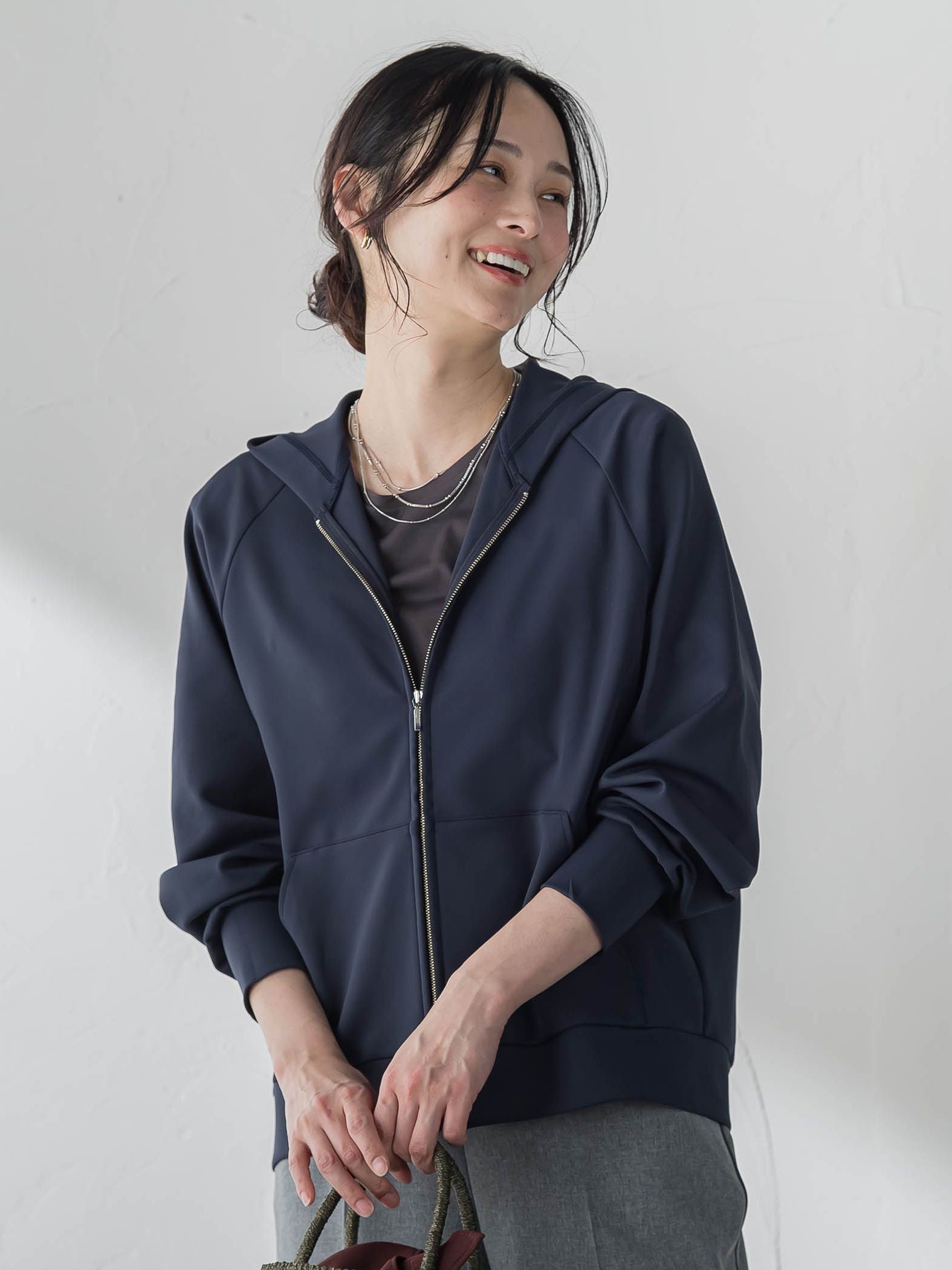 【WEB限定】≪真夏も活躍！≫サラっと快適 多機能ジップパーカー