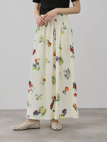 フルーツモチーフフレアスカート