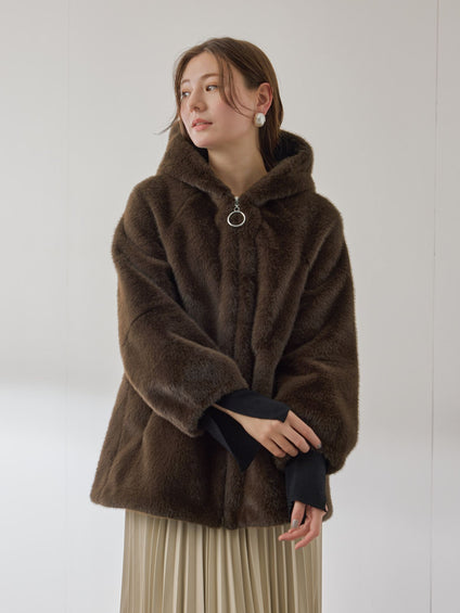 フェイクファーフーディショートコート≪手洗い可能≫