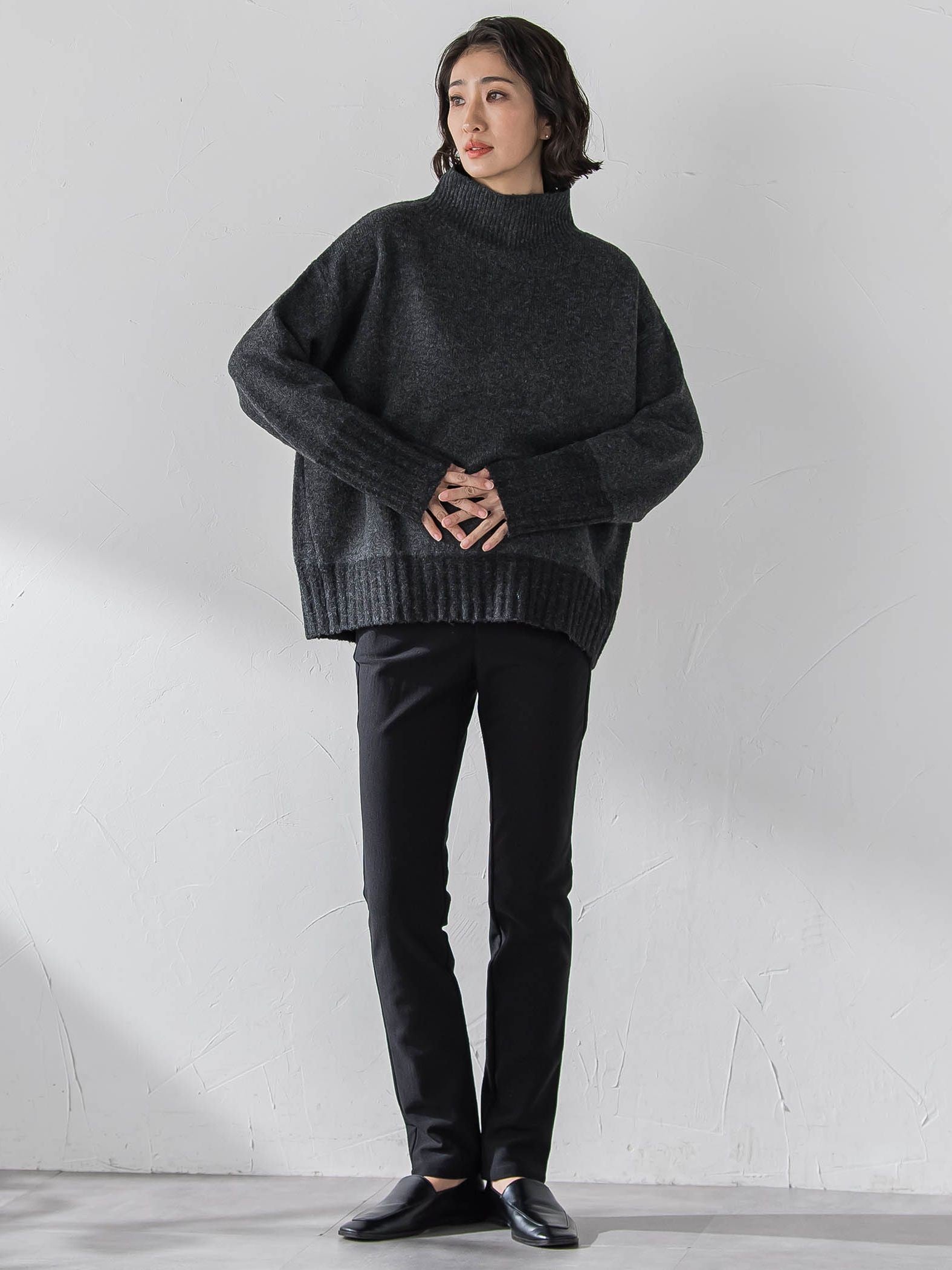 【WEB限定】”ふんわり配色の”もっちりハイネックニット