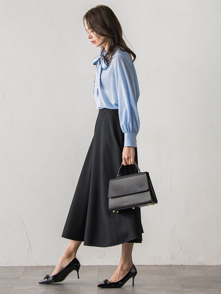 フェミニッシュデシンブラウス