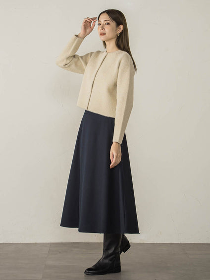 美品　ルネ上質ウール混シルエットを綺麗に見せるジャケット＆フレアスカート　スーツ 美品 ルネ上質ウール混シルエットを綺麗に見せるジャケット＆フレア
