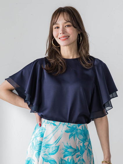 ラッフルスリーブブラウス