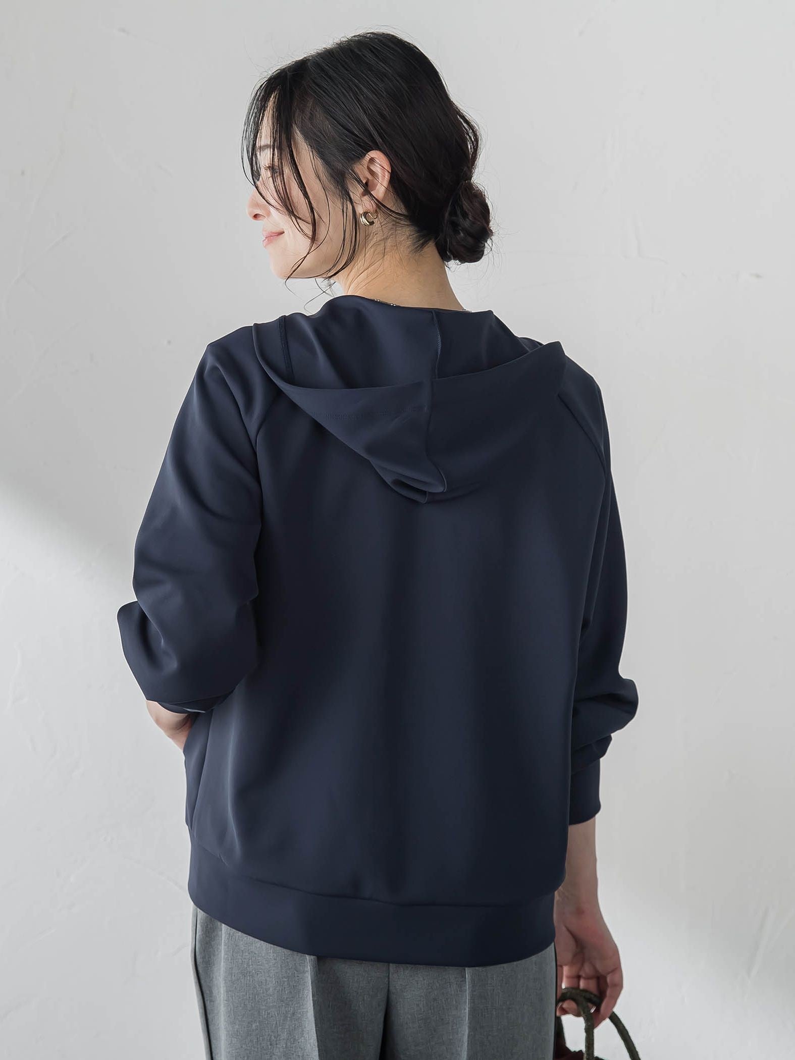 【WEB限定】≪真夏も活躍！≫サラっと快適 多機能ジップパーカー