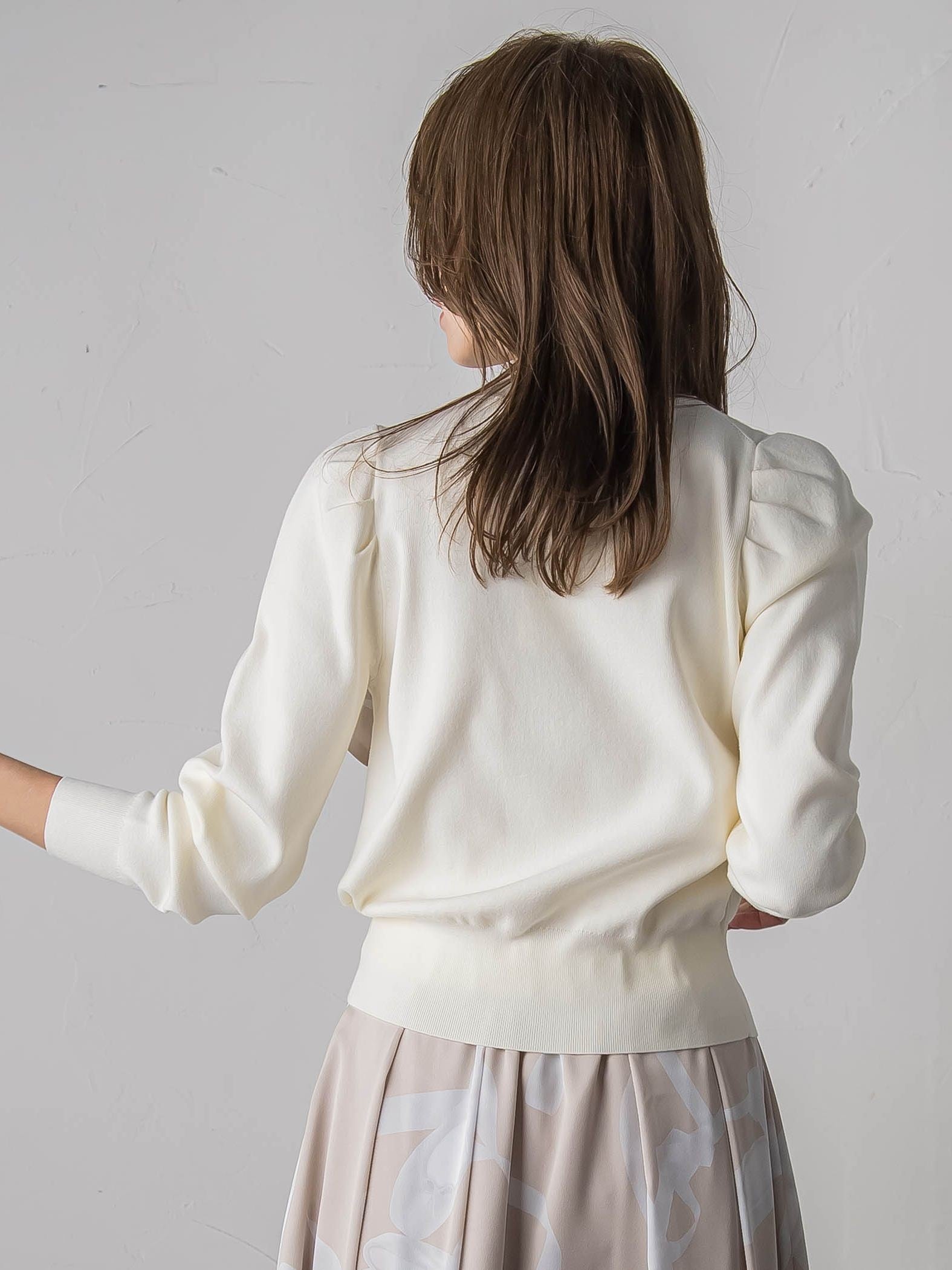 トゥシューズスカーフ付きニット