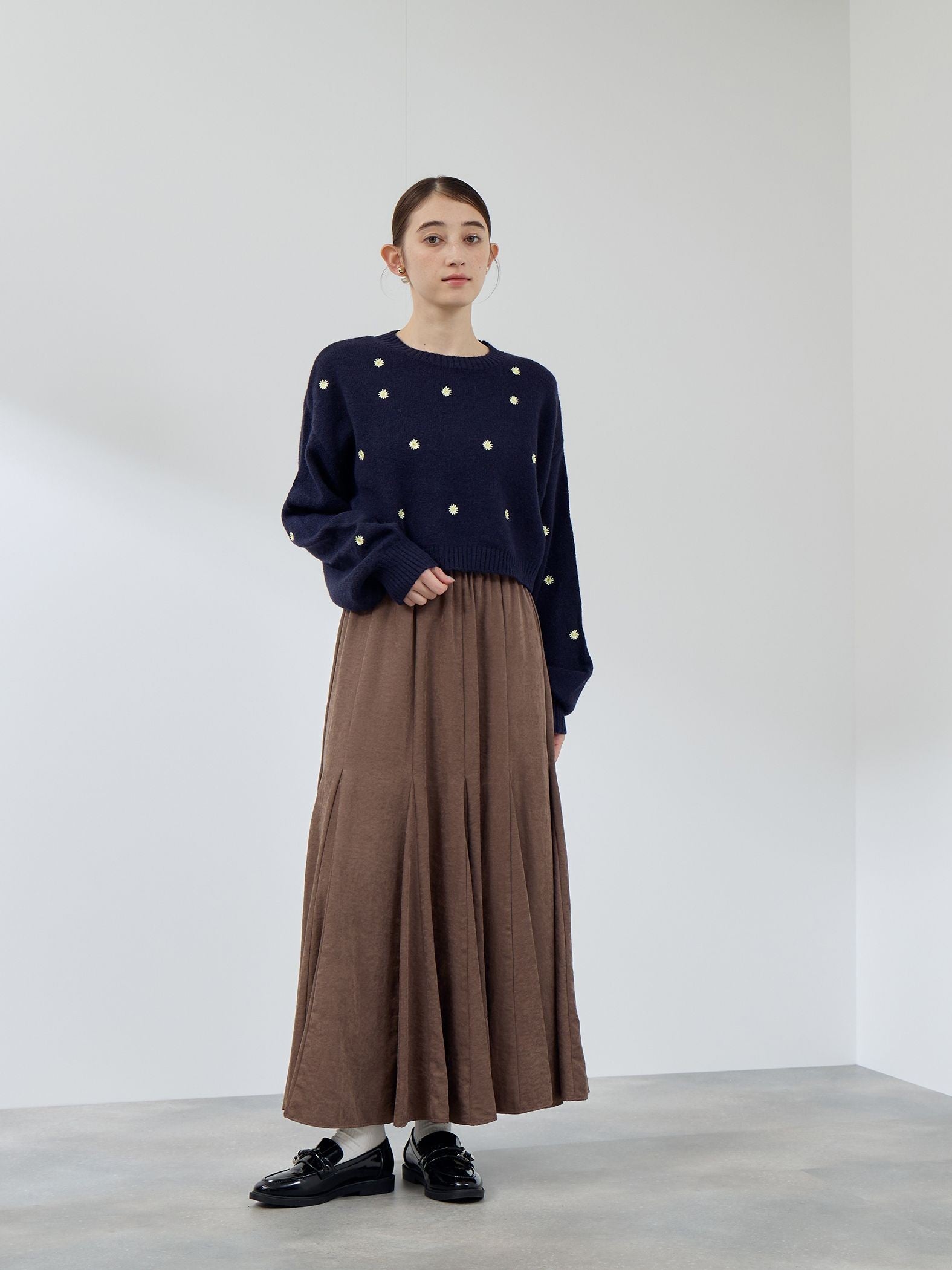 マーガレット刺繍ニットプルオーバー≪手洗い可能≫