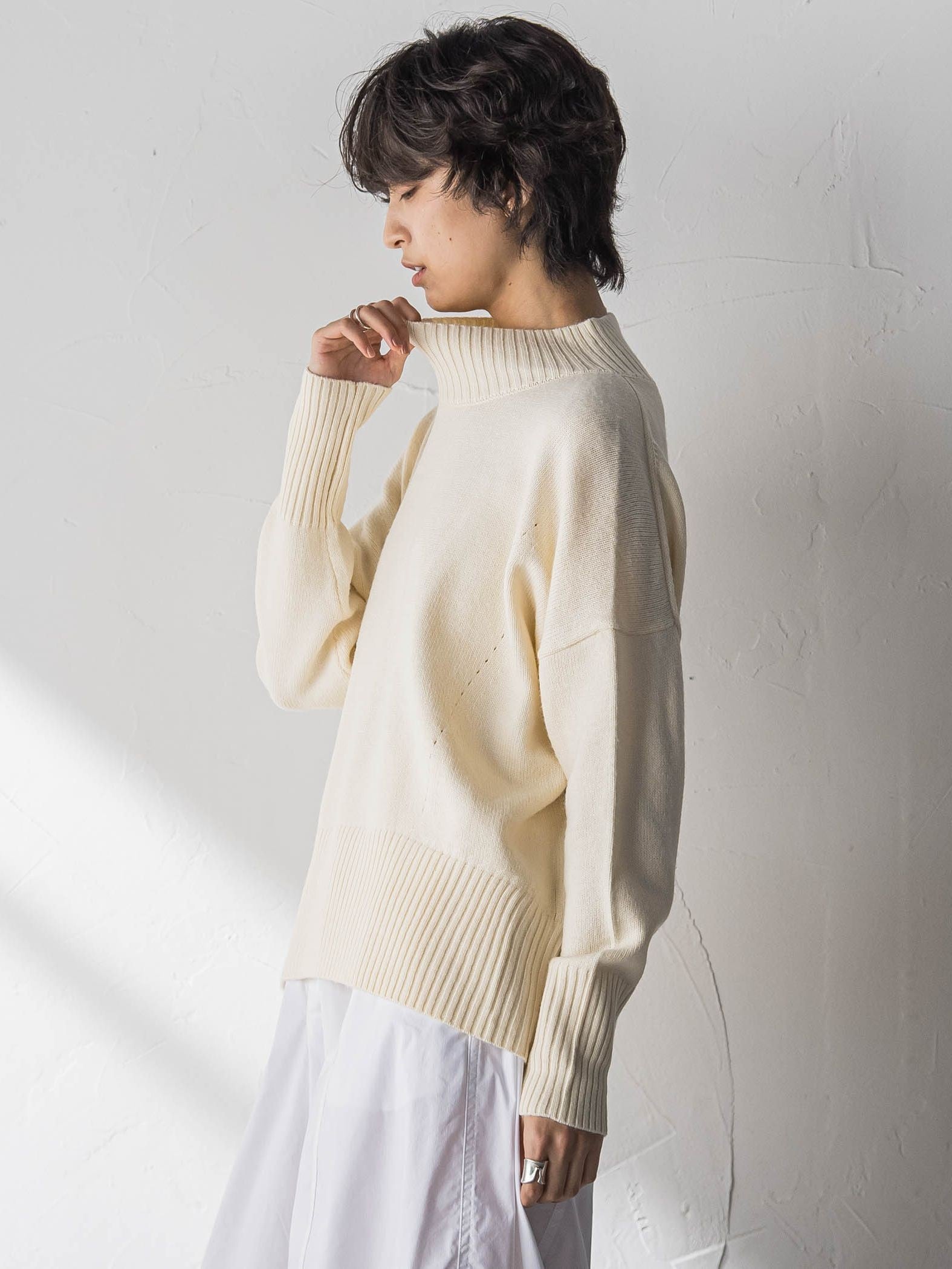 ハイネックシンプルニット≪手洗い可能≫