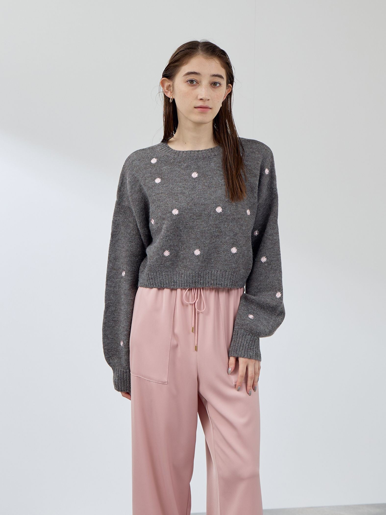 マーガレット刺繍ニットプルオーバー≪手洗い可能≫