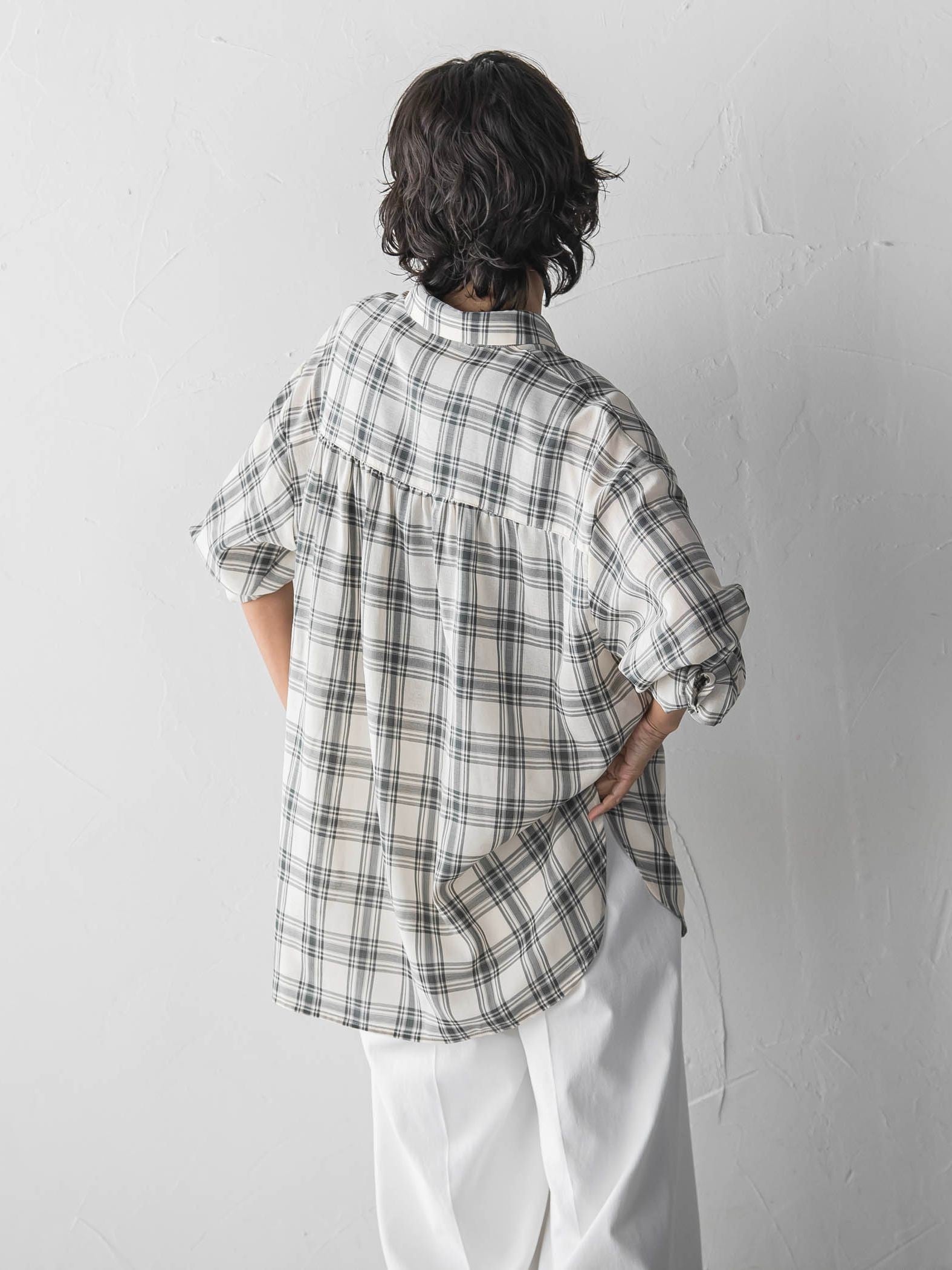 【WEB限定】“さっと着てオシャレ”シアーチェックシャツ