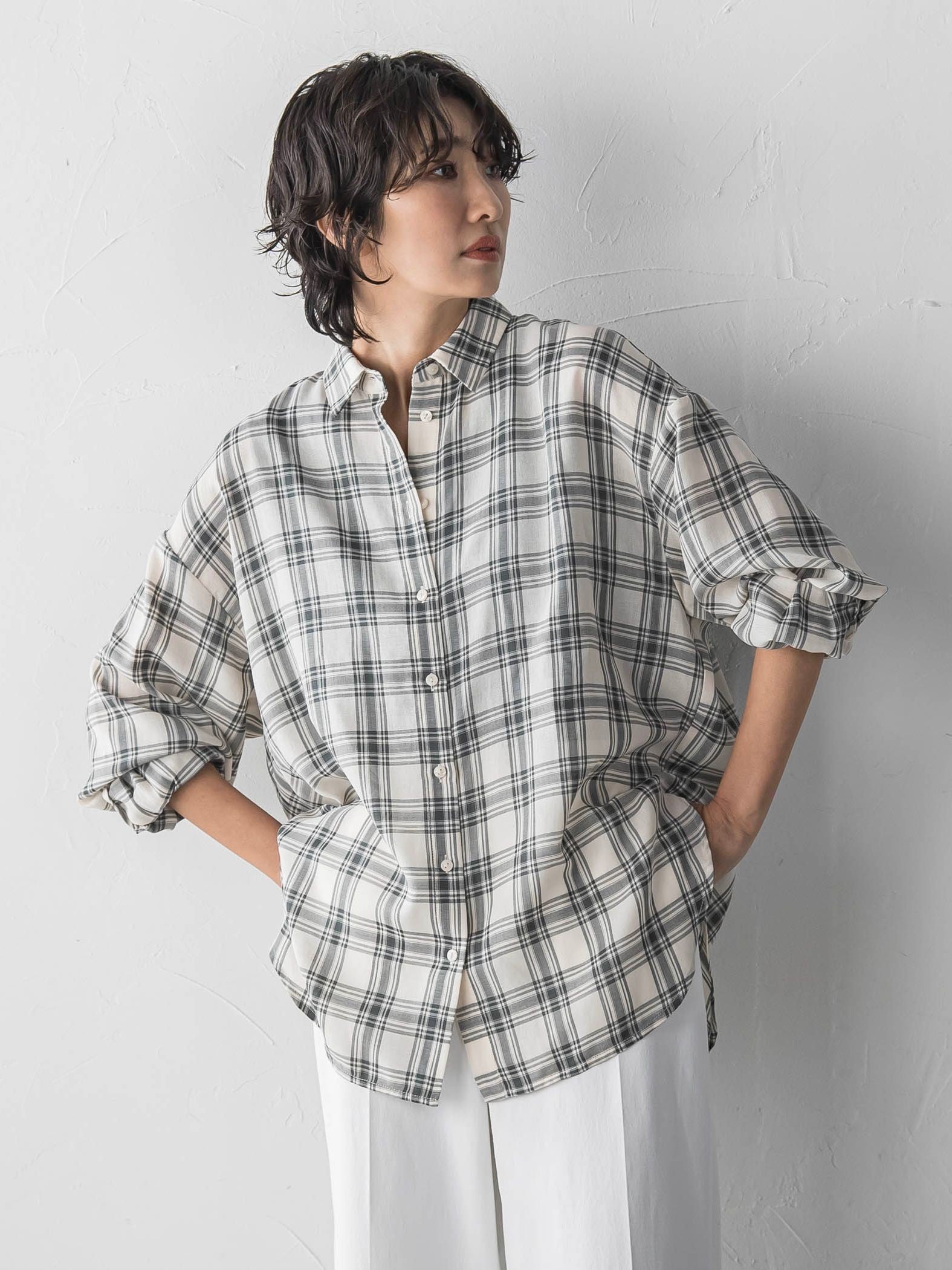 【WEB限定】“さっと着てオシャレ”シアーチェックシャツ