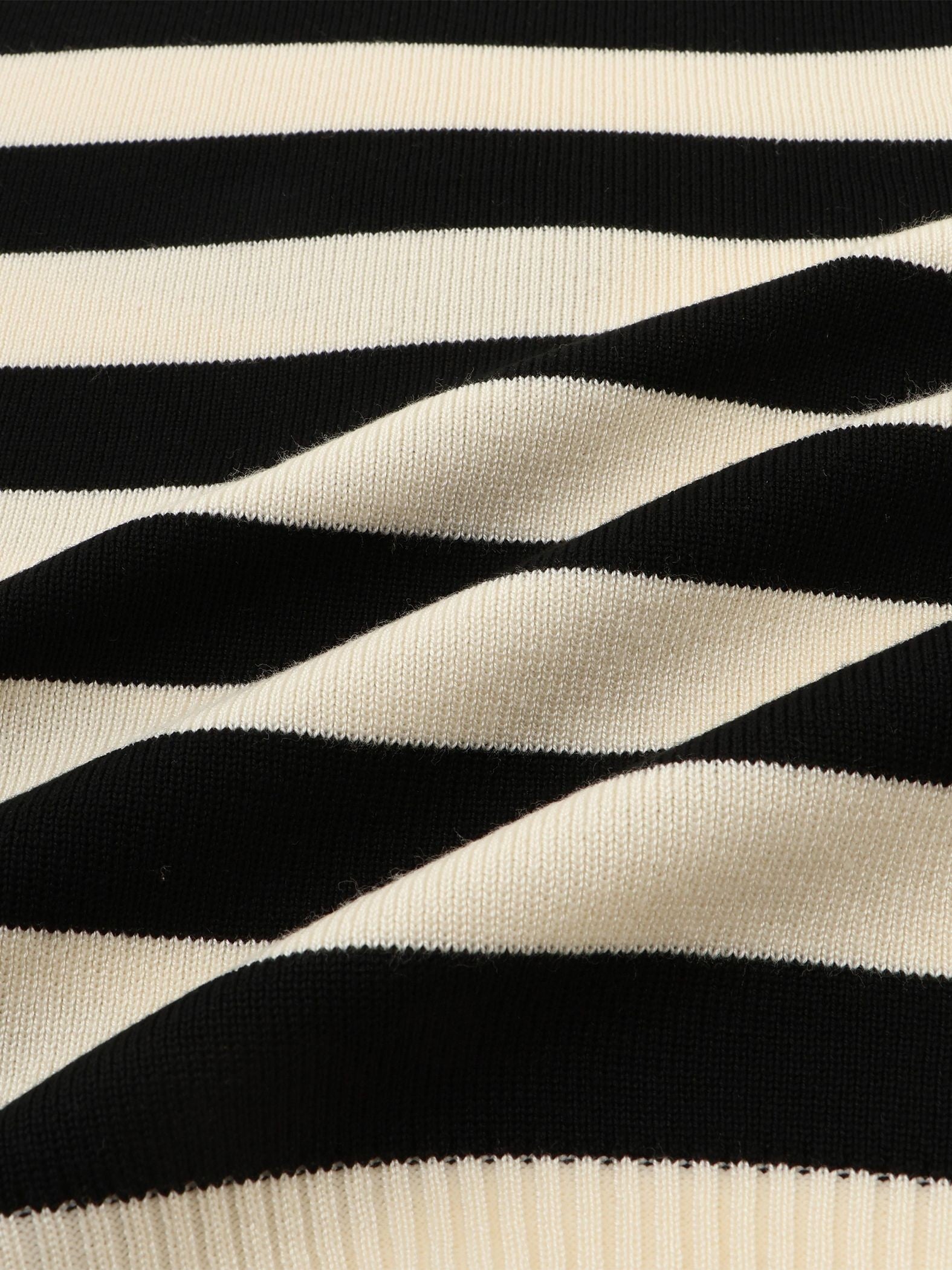 サイドスリットニット×ペプラムヘムインナーSET