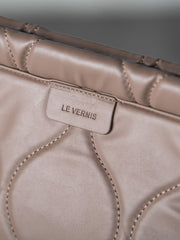 【LE VERNIS】キルティングクラッチバッグ
