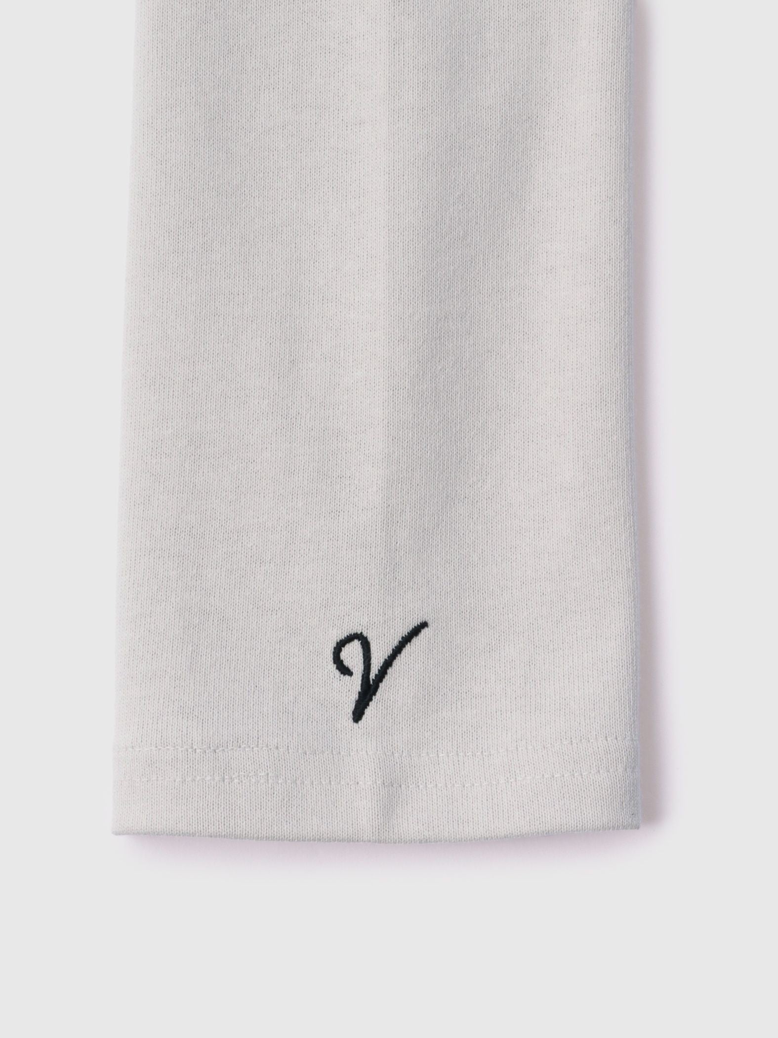 【シーズンレス】袖刺繍コットンプルオーバー