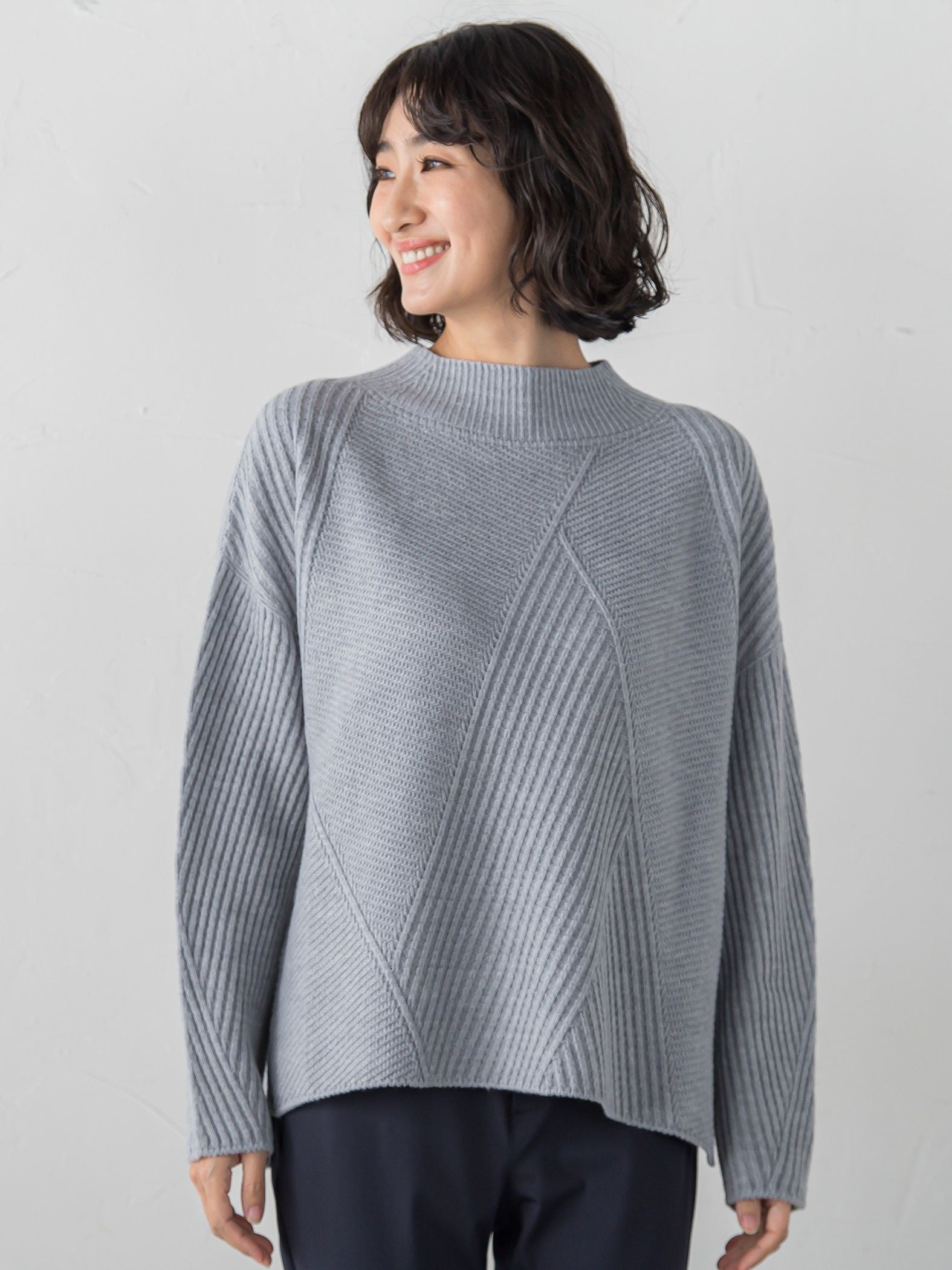 ヘリンボーンニット