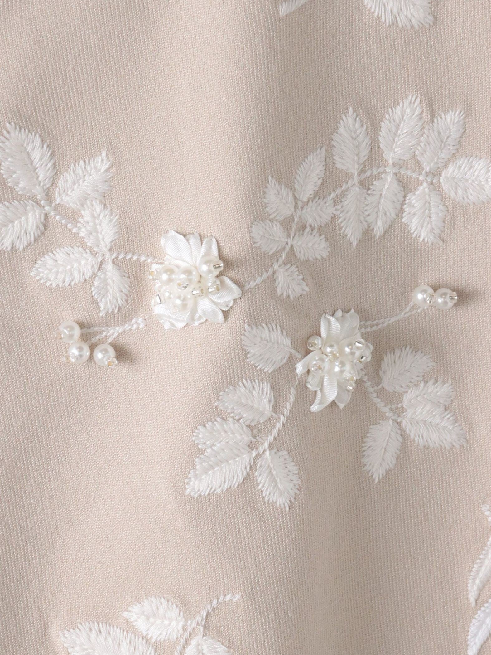 ボタニカルモチーフ刺繍カーディガン