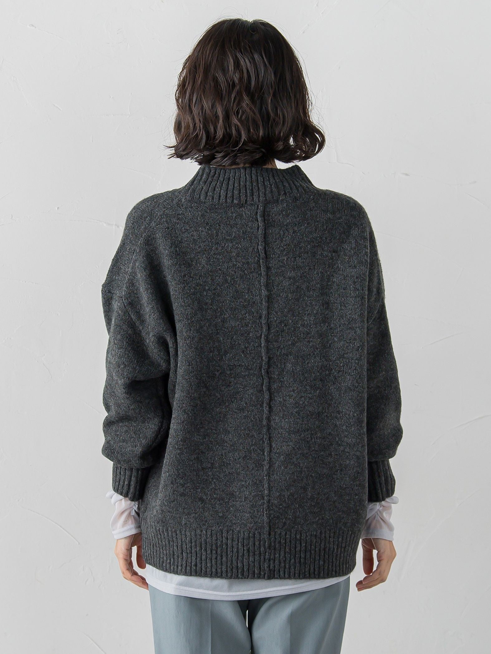 【WEB限定】”毎日頼れる”ゆったりモックネックニット