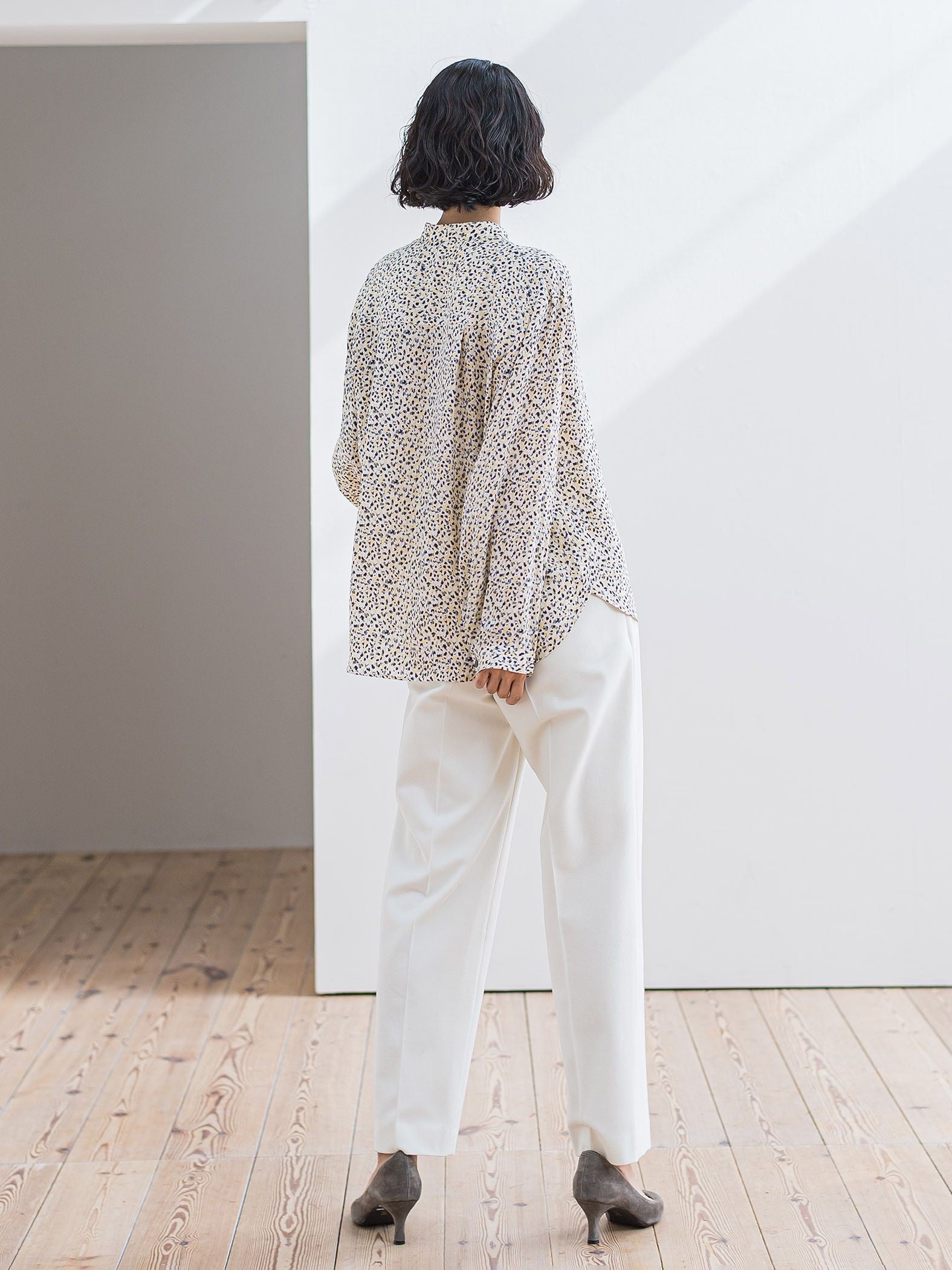 ピクシエスタストレートパンツ≪洗濯機で洗える≫