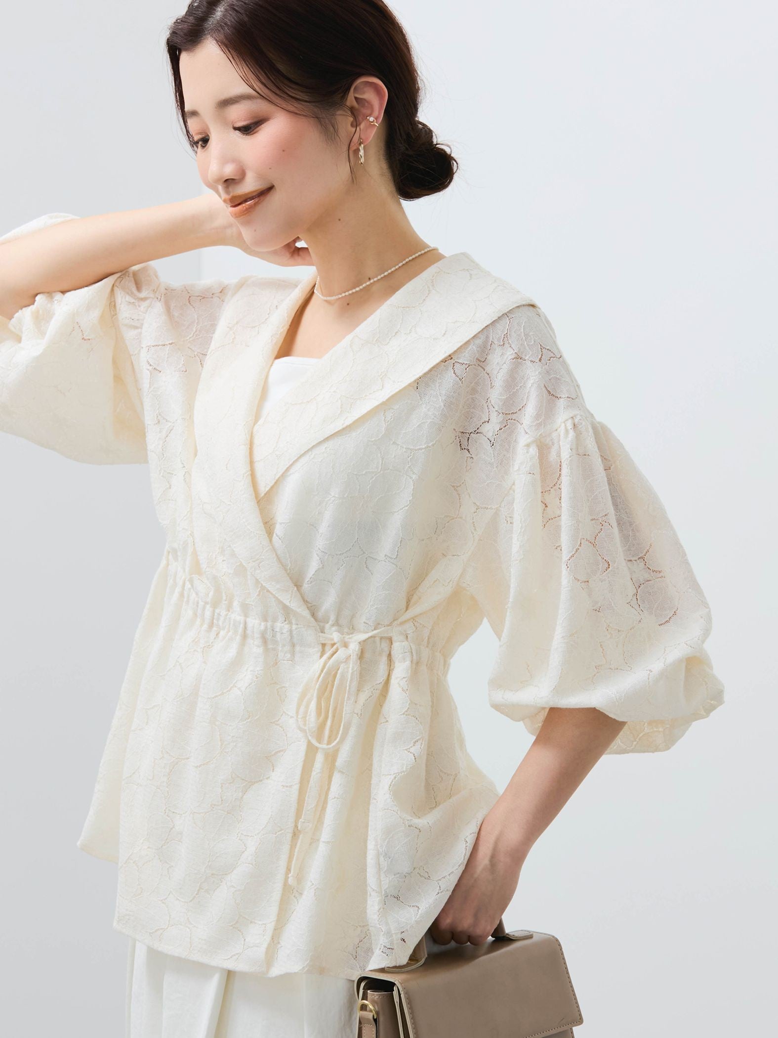【SHIORI IRIE コラボ】レースカシュクールブラウス≪手洗い可能≫
