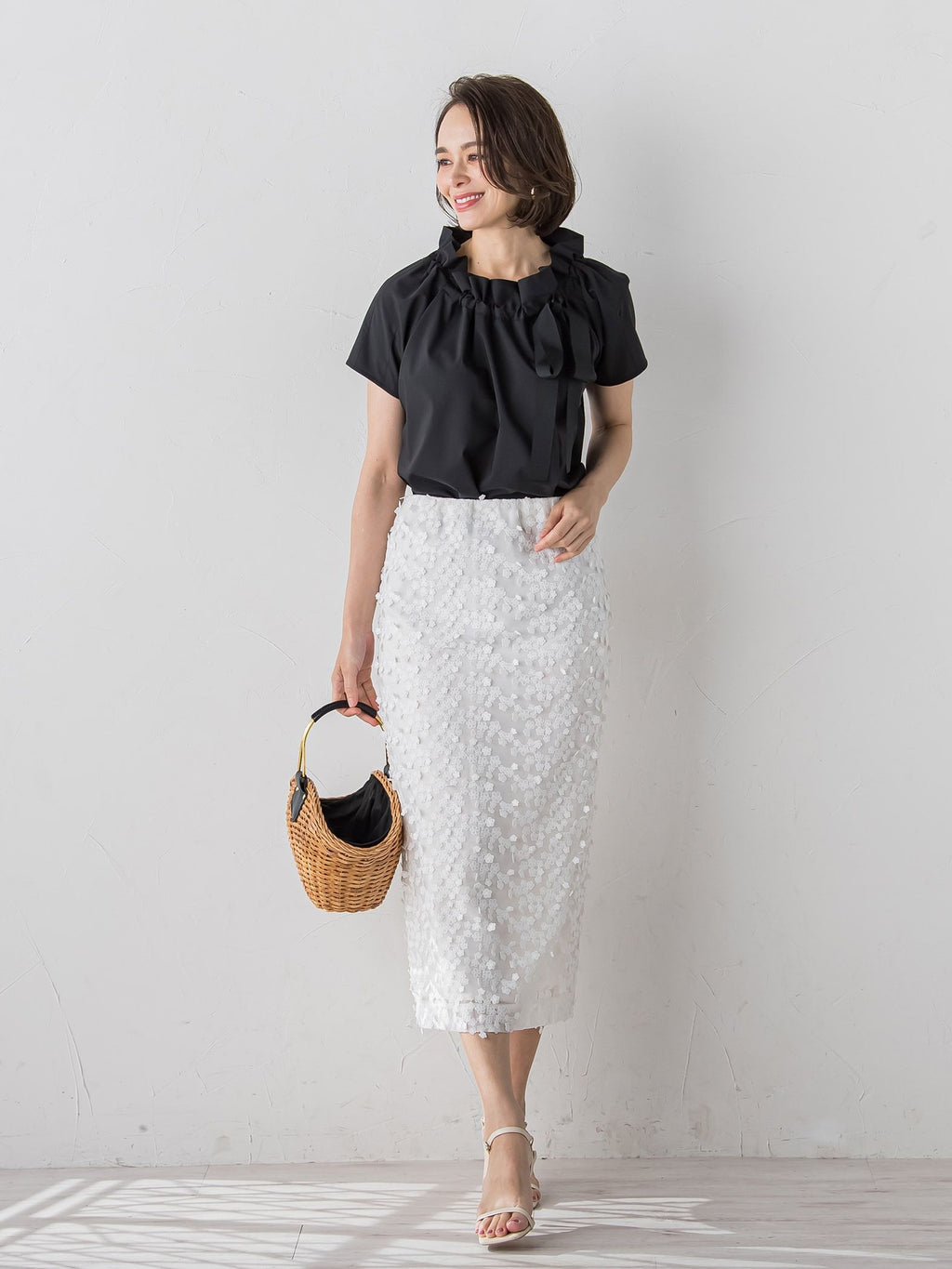 フラワー刺繍シアータイトスカート | Viaggio Blu（ビアッジョブルー  