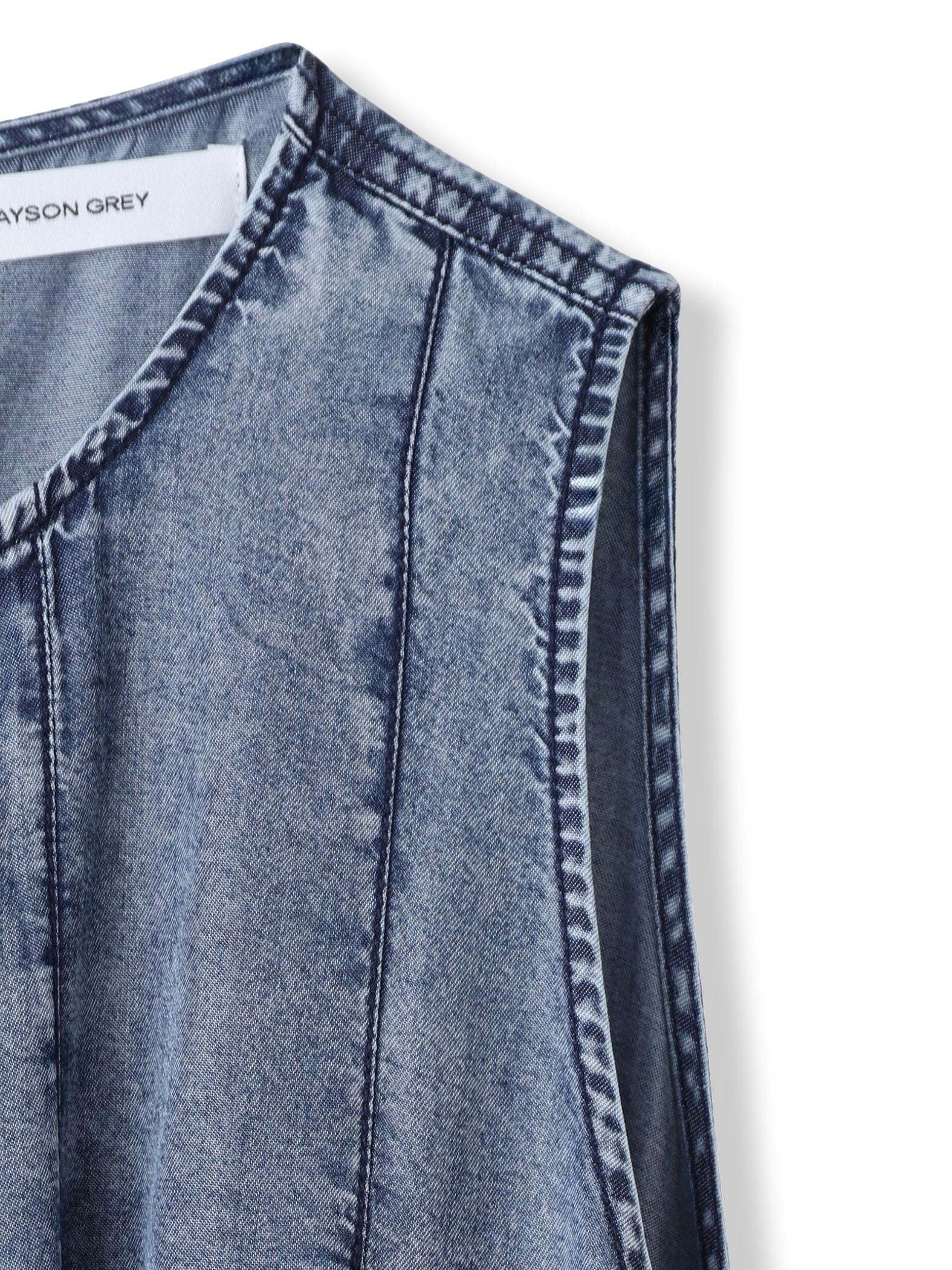 ゆれるデニムノースリーブワンピース