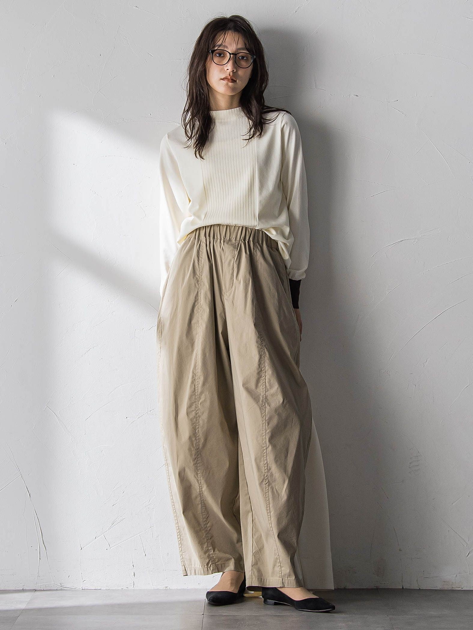 イージーボリュームパンツ