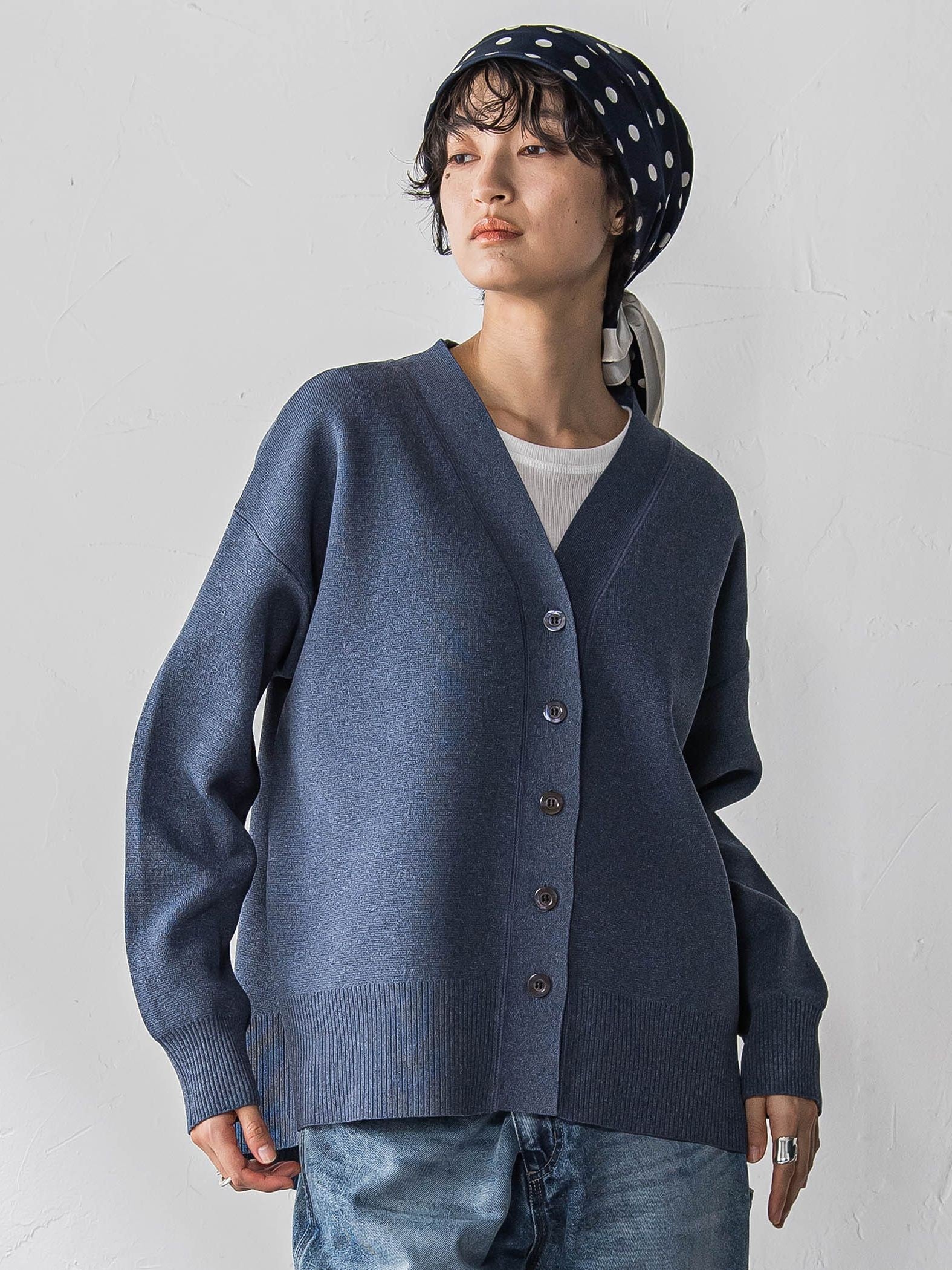 スポンディッシュVネックニットカーディガン≪洗濯機で洗える≫