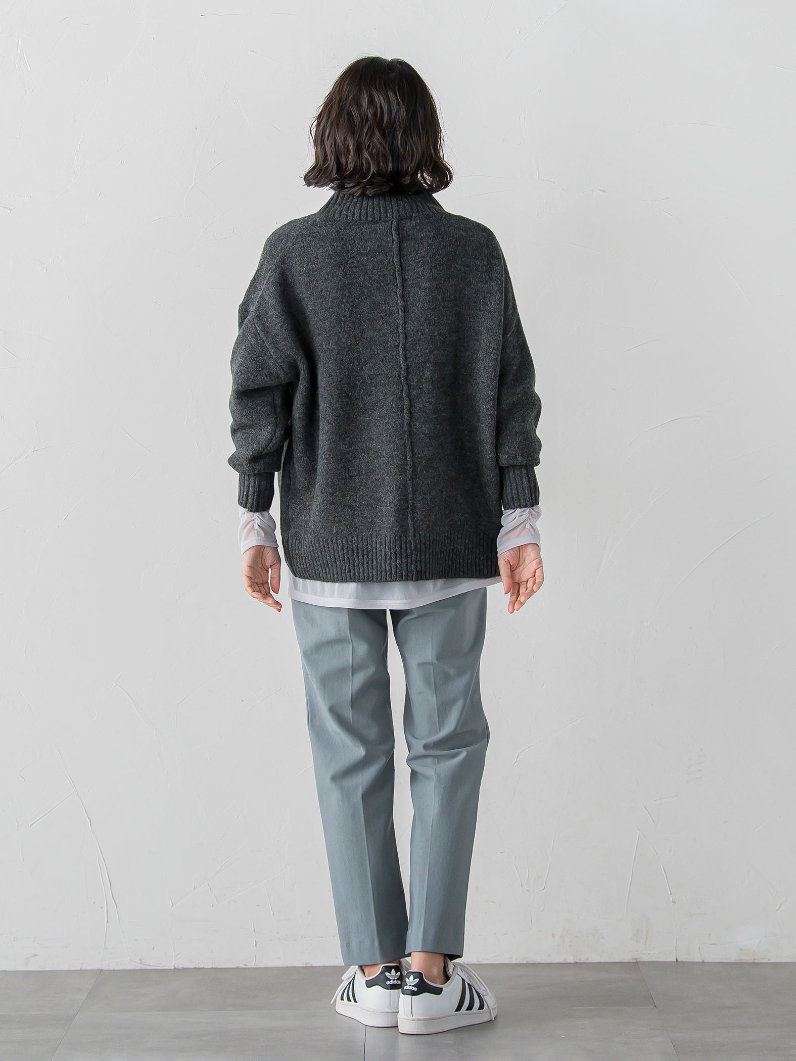 【WEB限定】”毎日頼れる”ゆったりモックネックニット