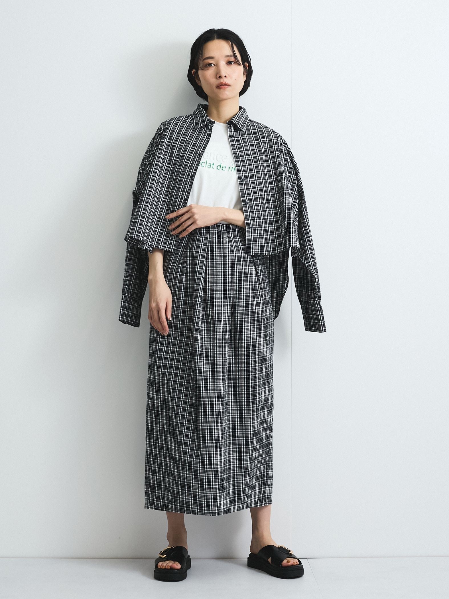 エンボスプリントTシャツ≪手洗い可能≫