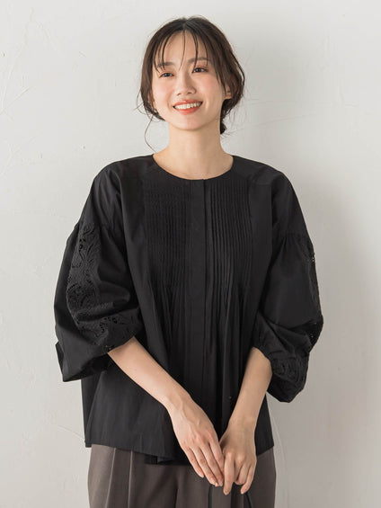 フラワーエンブロイダリーブラウス