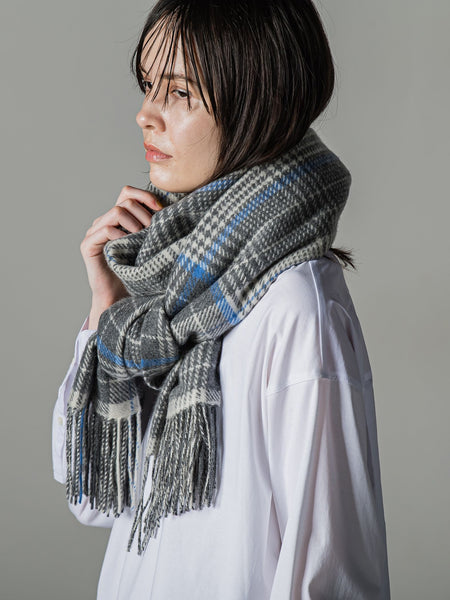 こだわりのチェック柄カシミヤストール