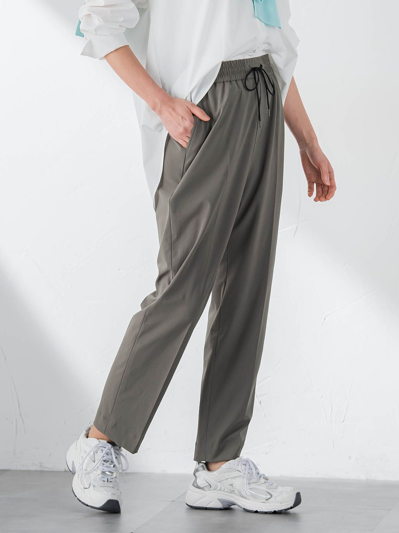 【WEB限定】【待望の再登場！】Active Beautyテーパードパンツ≪13号あり≫