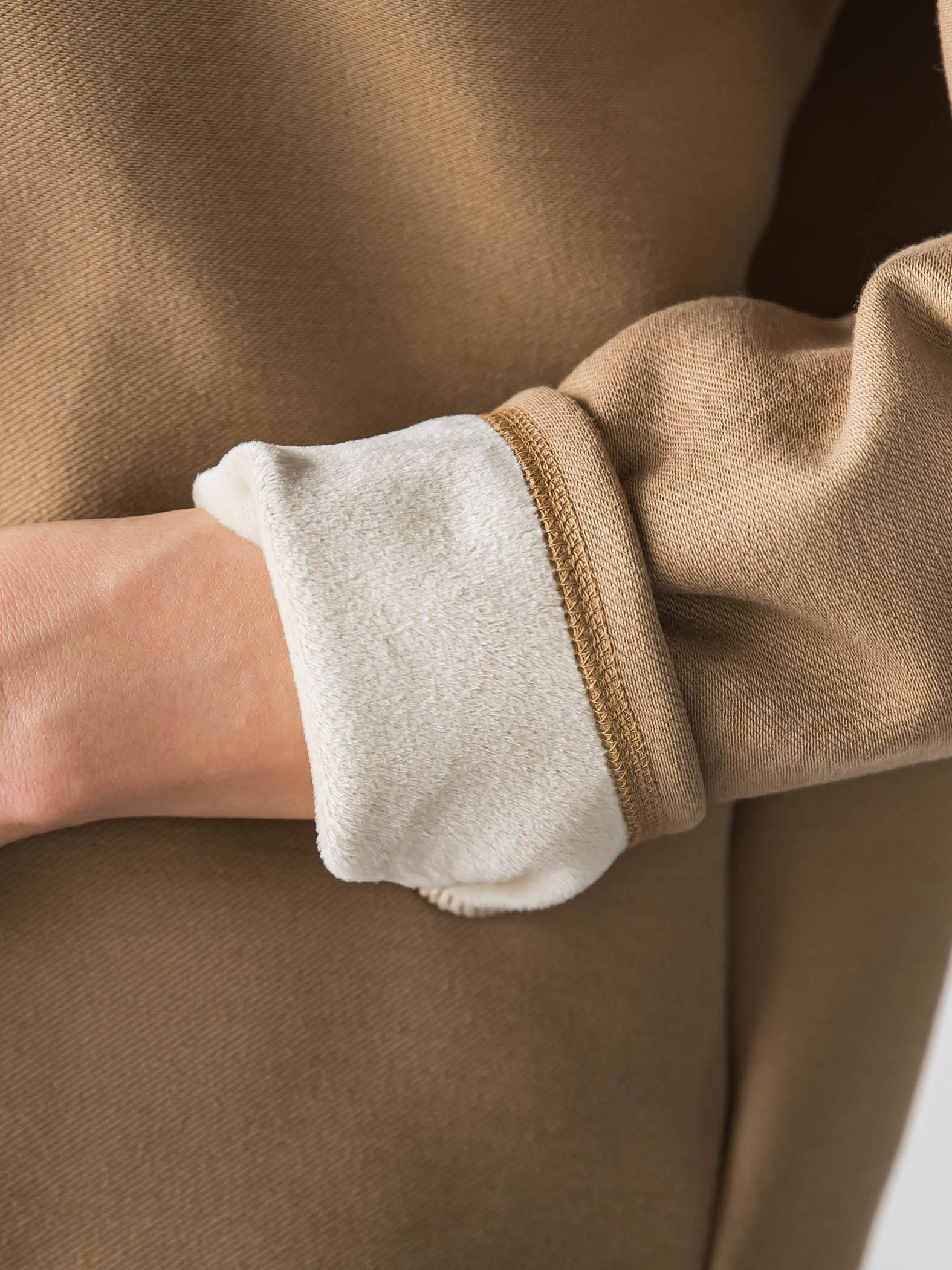 【WEB限定】裏毛布クルーネックプルオーバー≪毛玉防止・ストレッチ≫