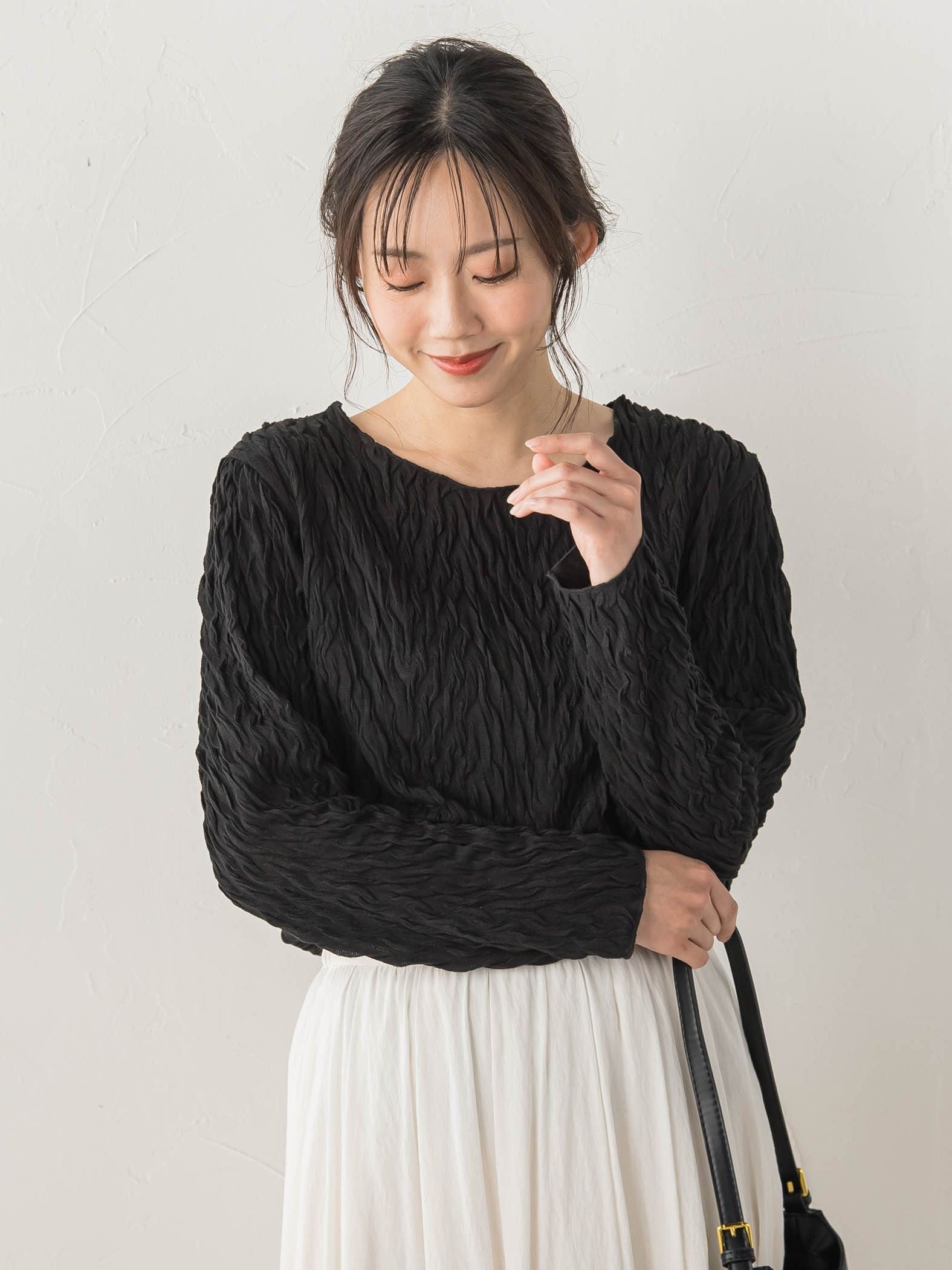 【WEB限定】フリルジャガードクルーネックプルオーバー
