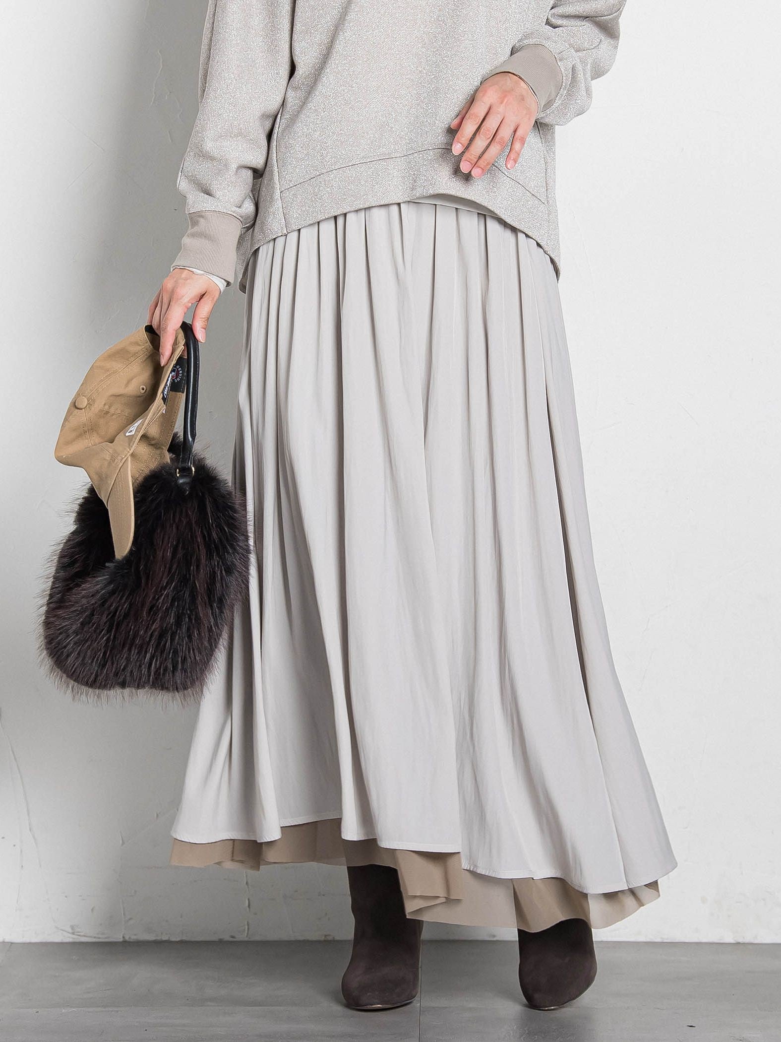 パウダーサテンリバーシブルスカート