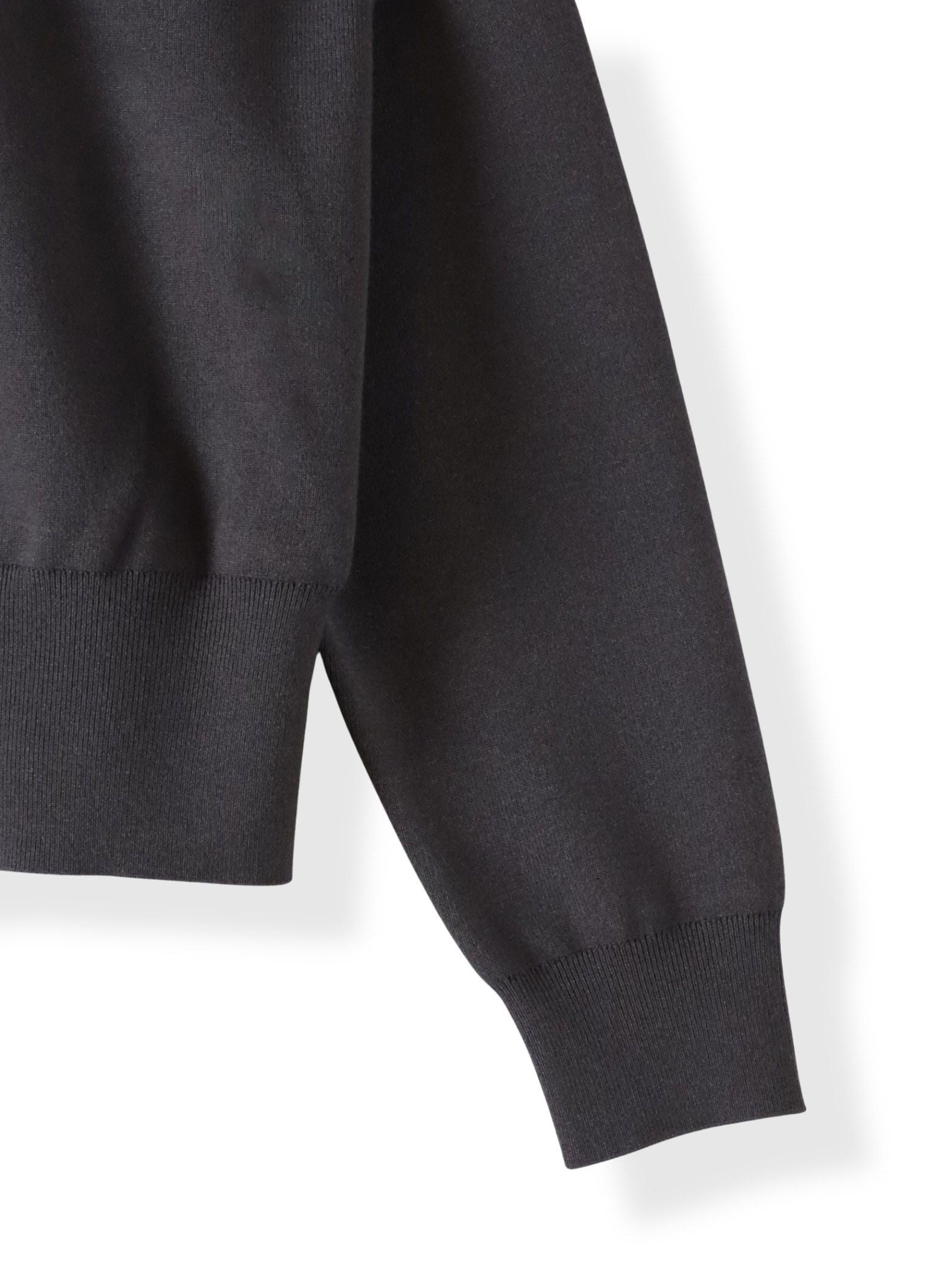 【新色追加】襟ビジューニット