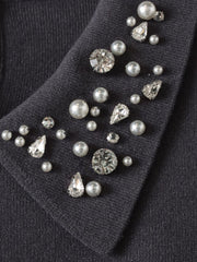 【新色追加】襟ビジューニット