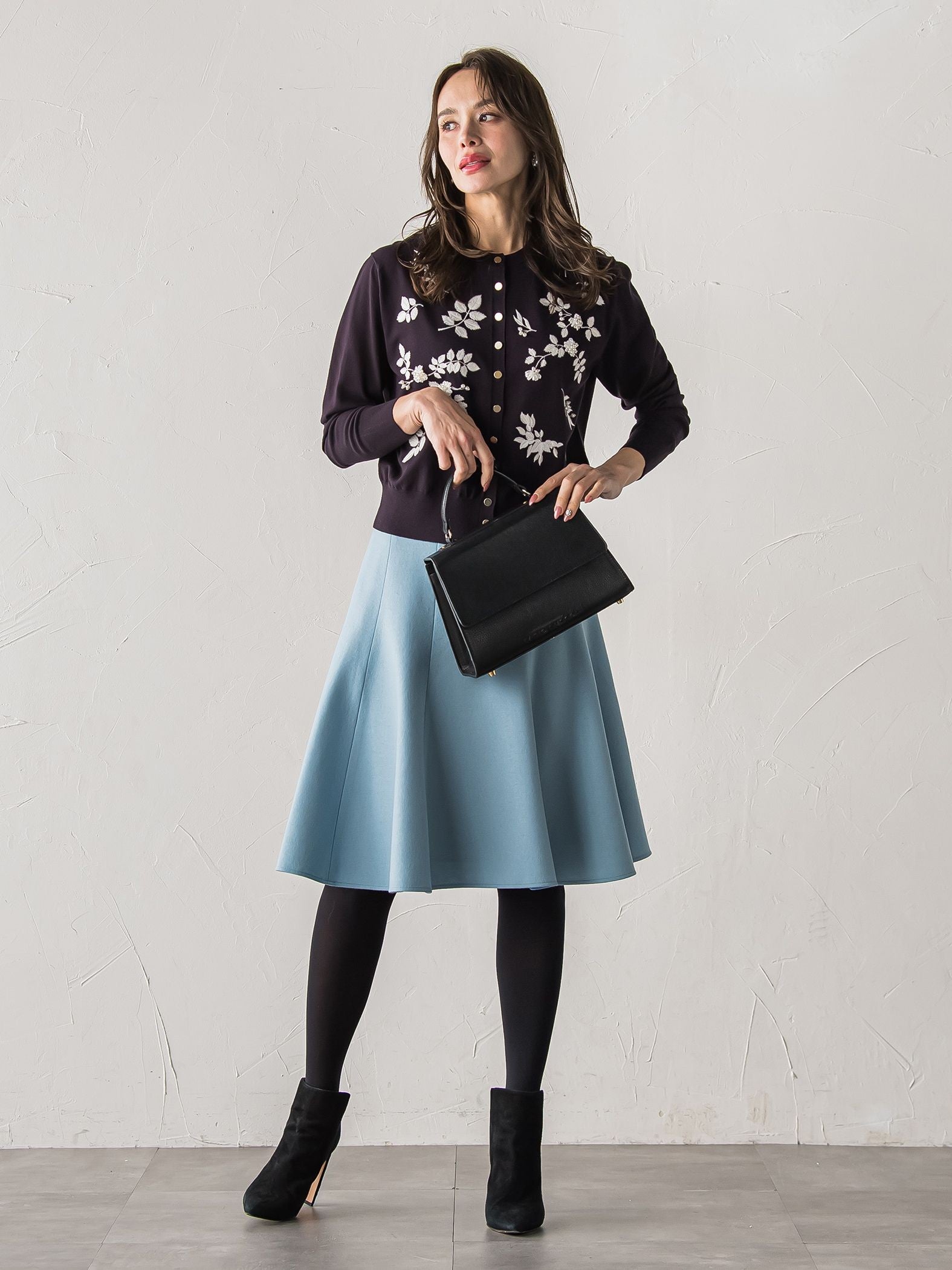 【新色追加】ボタニカルモチーフ刺繍カーディガン