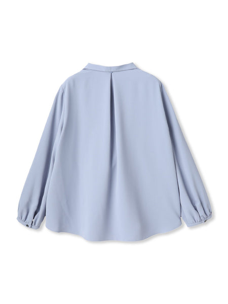 バックサテンブラウス