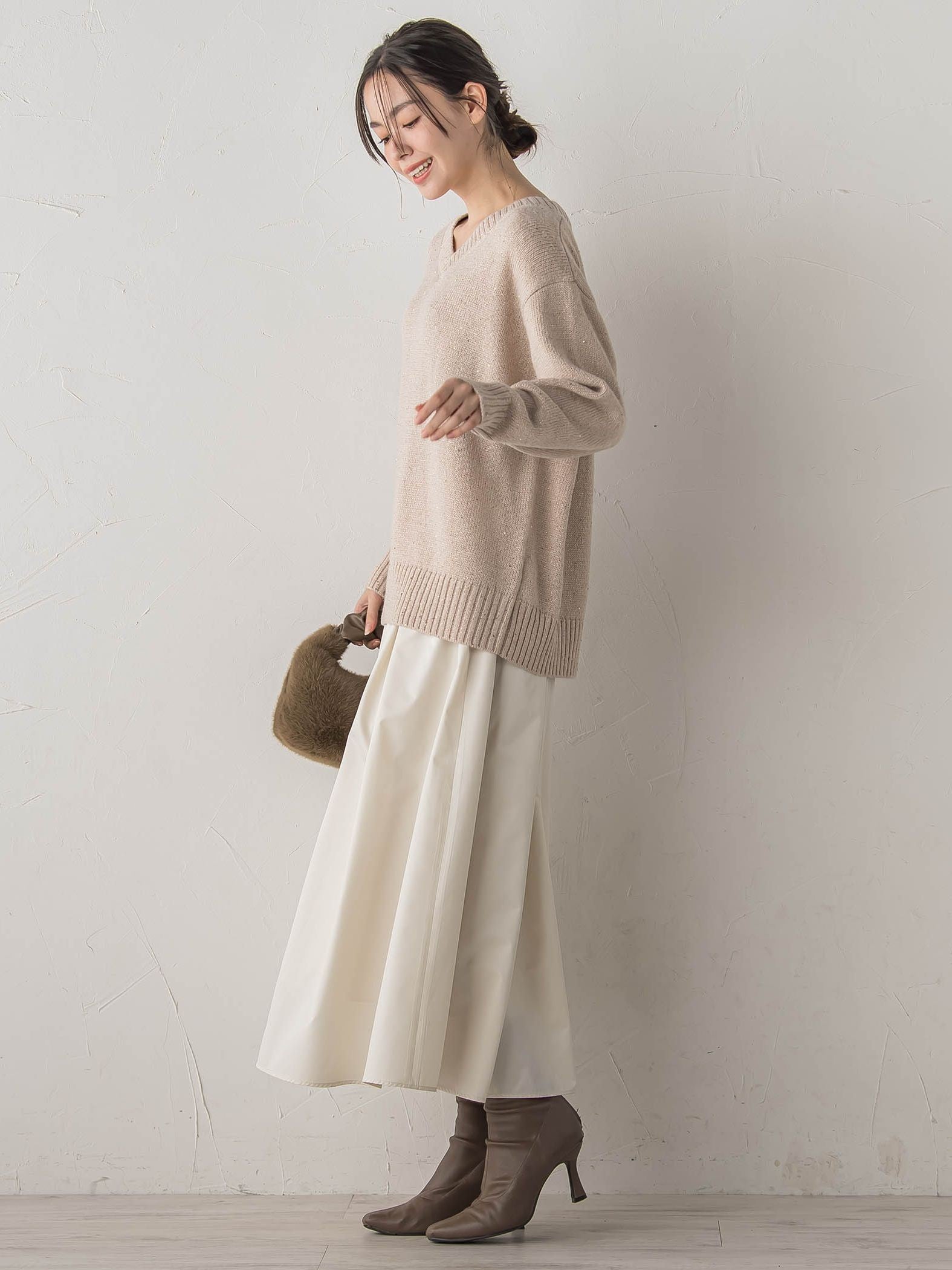 スパンコールVネックニット≪手洗い可能≫