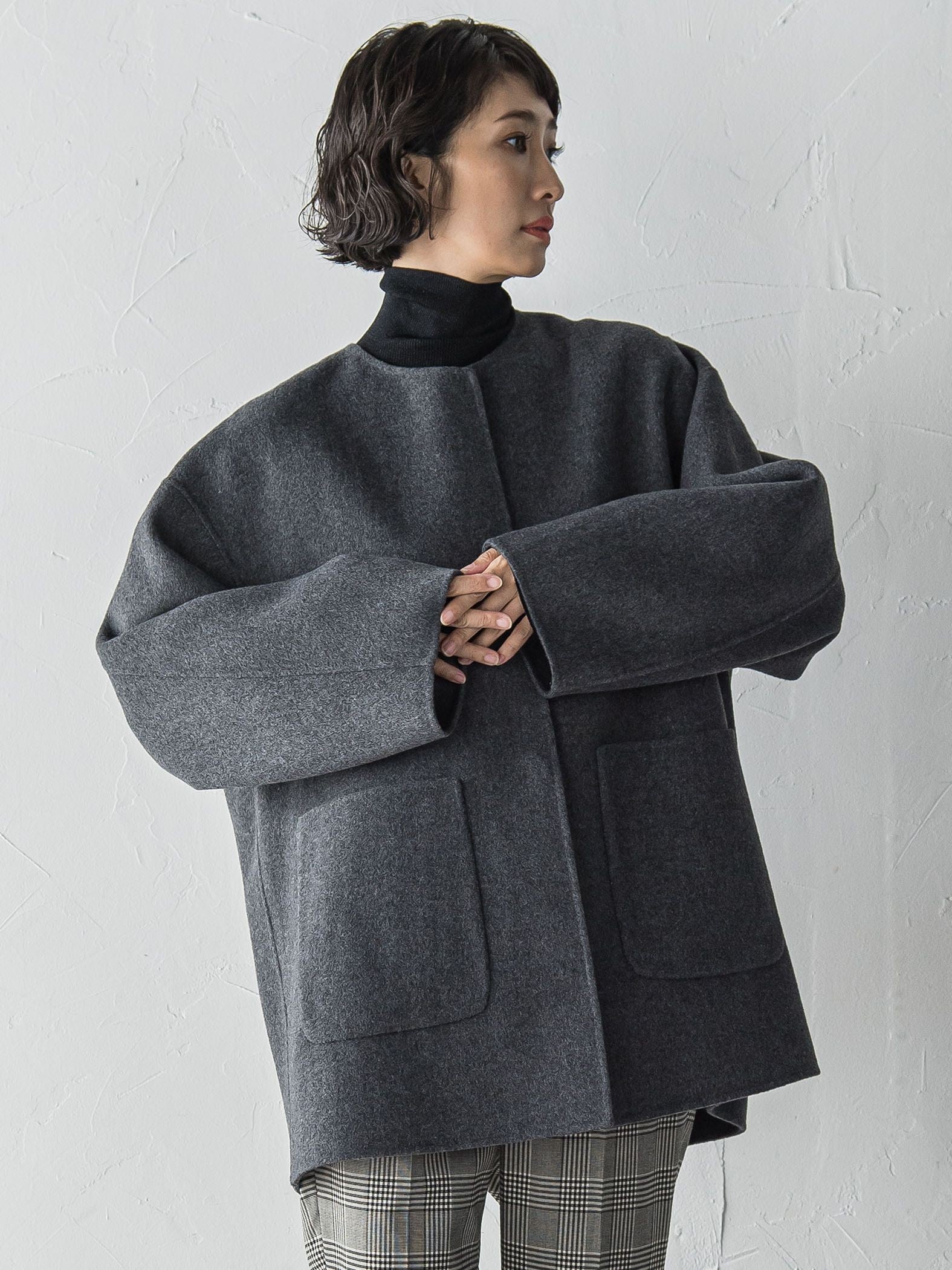 ノーカラーウールリバーコート