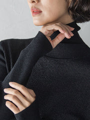 ラメリブタートルニット