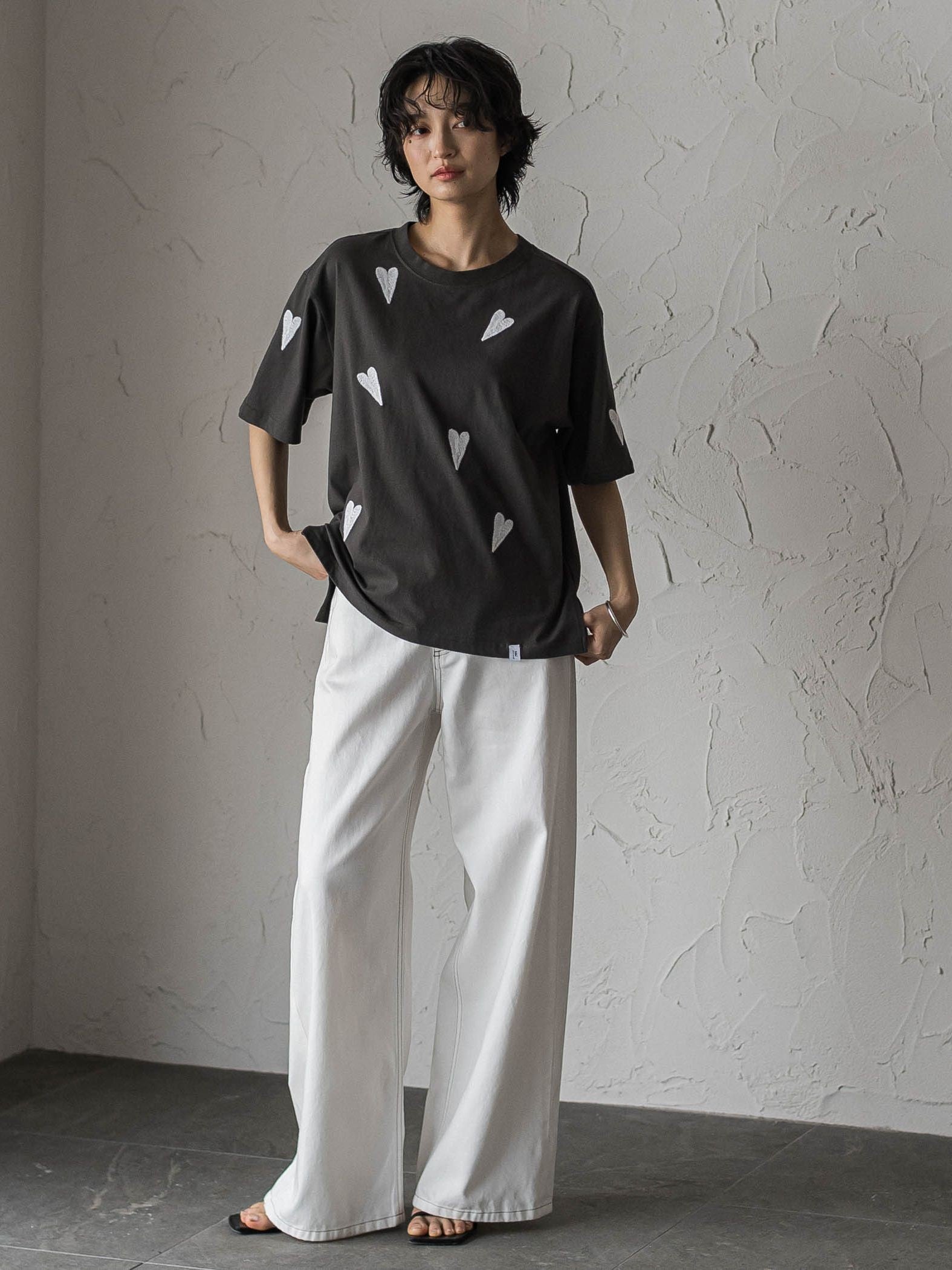 【40周年限定】LOVE刺繍ルーズTシャツ